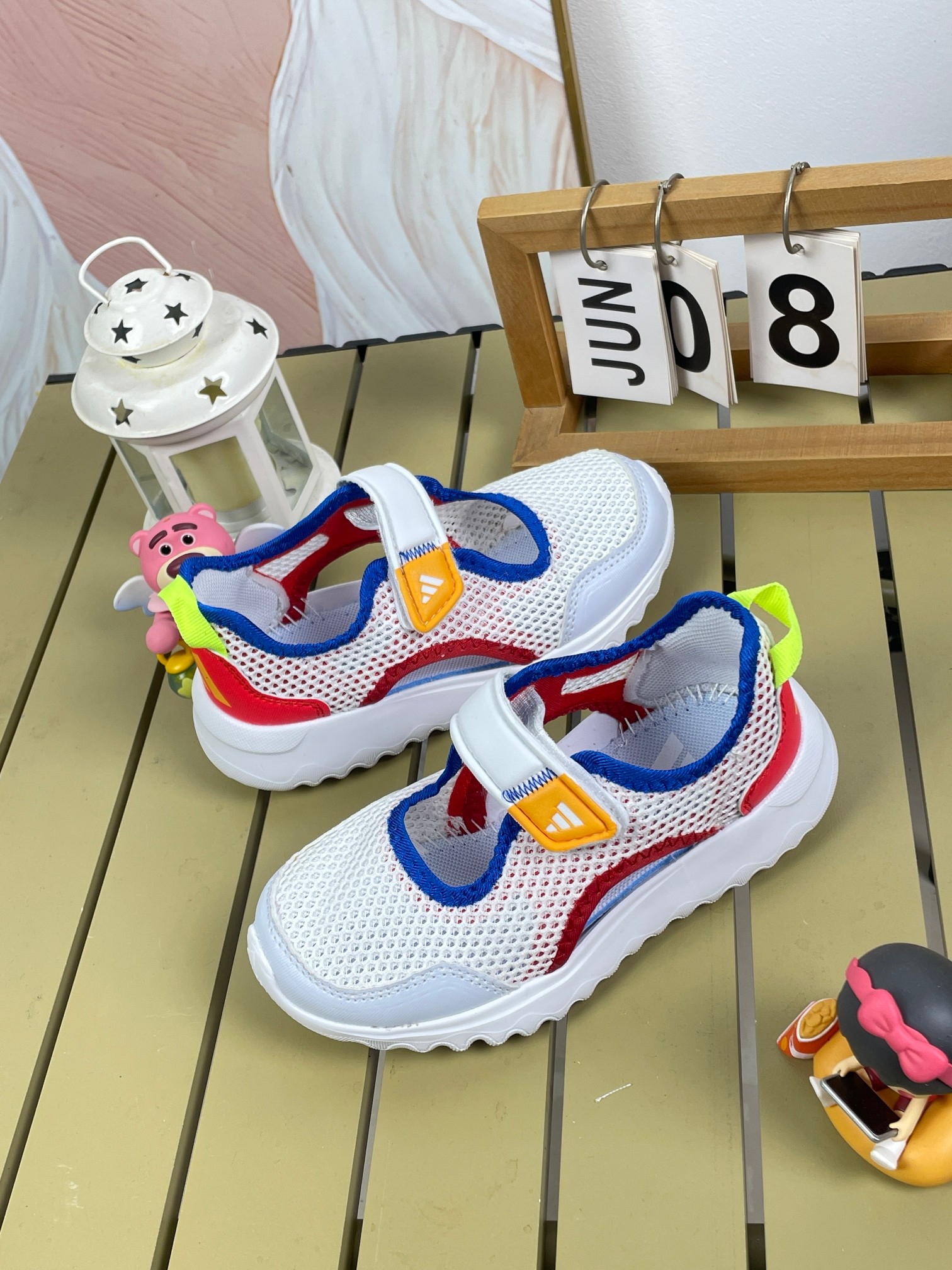图片[2]-AD儿童凉鞋 2025凉鞋新款介绍： 新款儿童凉鞋采用EVA材质，柔软轻便，透气舒适。防滑鞋底，安全可靠，网布设计，适合各种沙滩，学校，场景时尚可爱，让宝宝爱上穿鞋。尺码24-37大厂同源出品品质保证-选品中心
