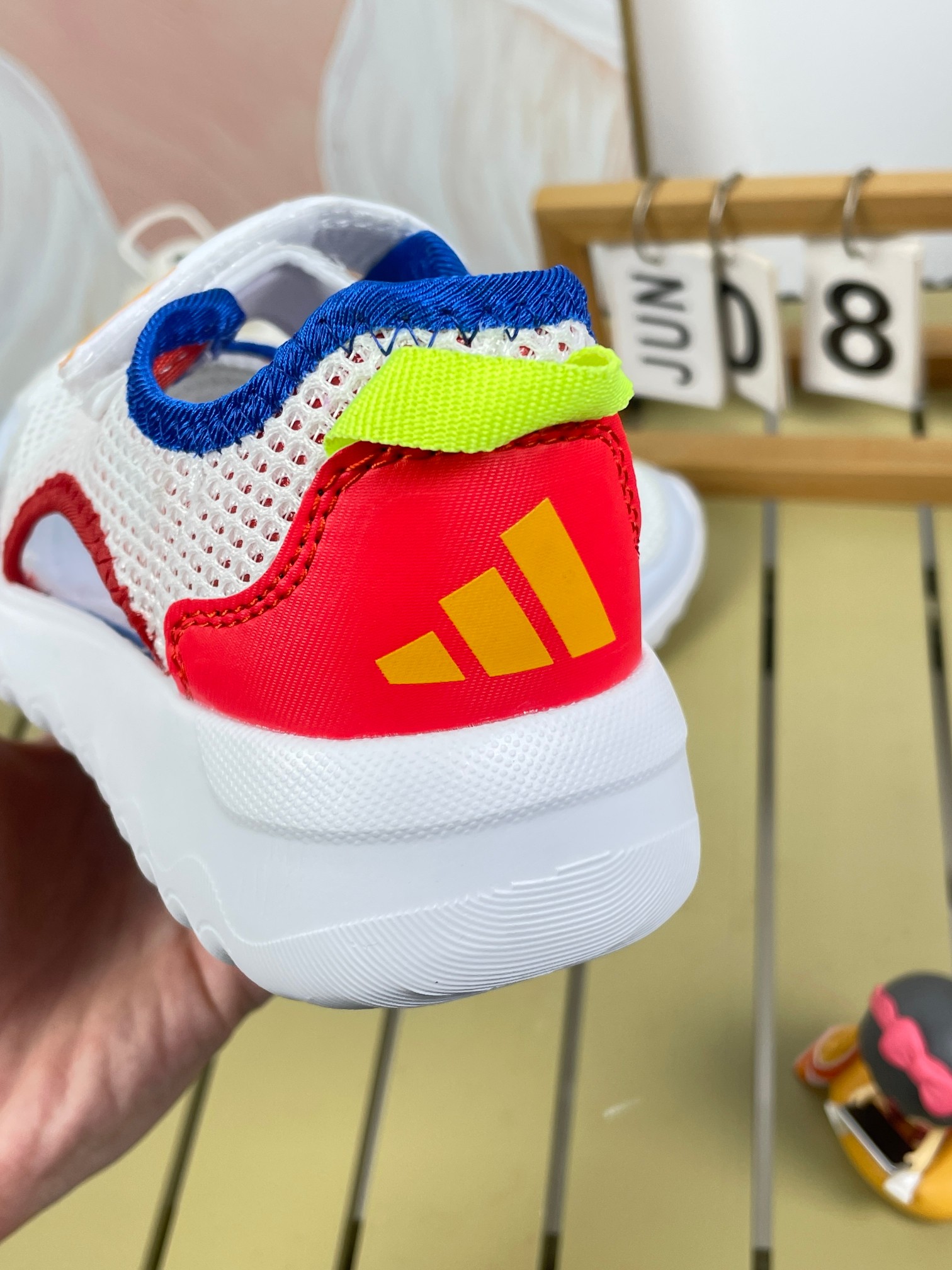 图片[5]-AD儿童凉鞋 2025凉鞋新款介绍： 新款儿童凉鞋采用EVA材质，柔软轻便，透气舒适。防滑鞋底，安全可靠，网布设计，适合各种沙滩，学校，场景时尚可爱，让宝宝爱上穿鞋。尺码24-37大厂同源出品品质保证-选品中心