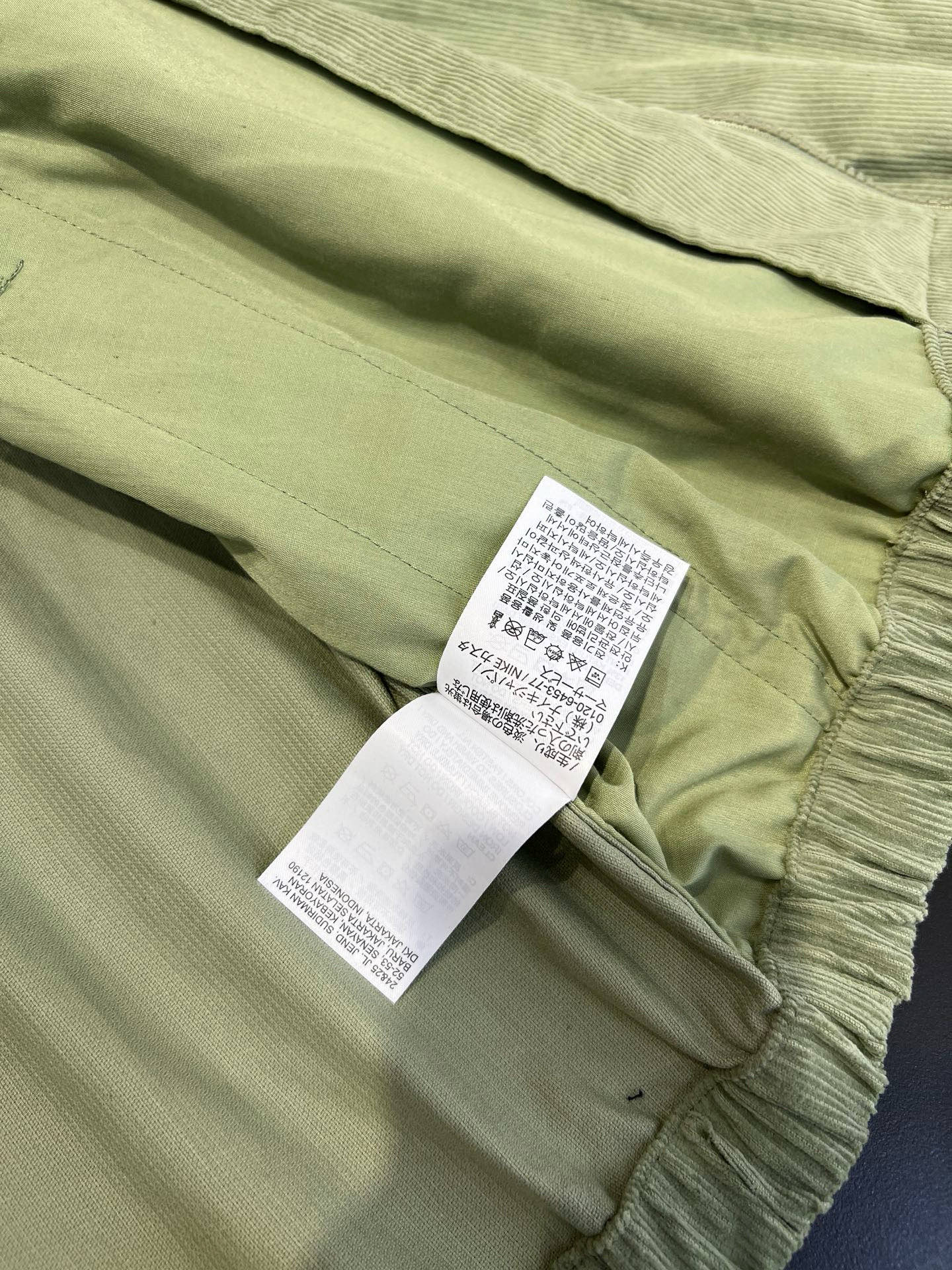 配有全套原版包装，内里三标齐全

1024x3