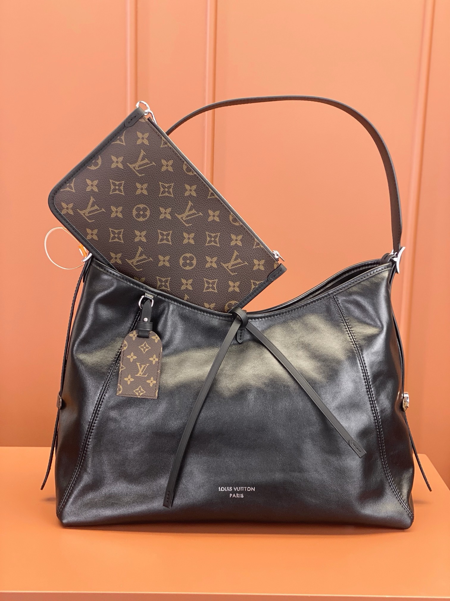 NO:179394,【Excellent chip version original leather】 CARRYALL DARK medium-sized handbag Model M25143 black Material A grade all-steel hardware, imported original fabric Size 39x30x15cm, LV special version, louis vuitton19860909【特级 芯片版原厂皮】 CARRYALL DARK 中号手袋 型号M25143黑色 材料A级全钢五金,进口原厂面料 尺寸39x30x15cm,LV特级版本,louis vuitton,Bag