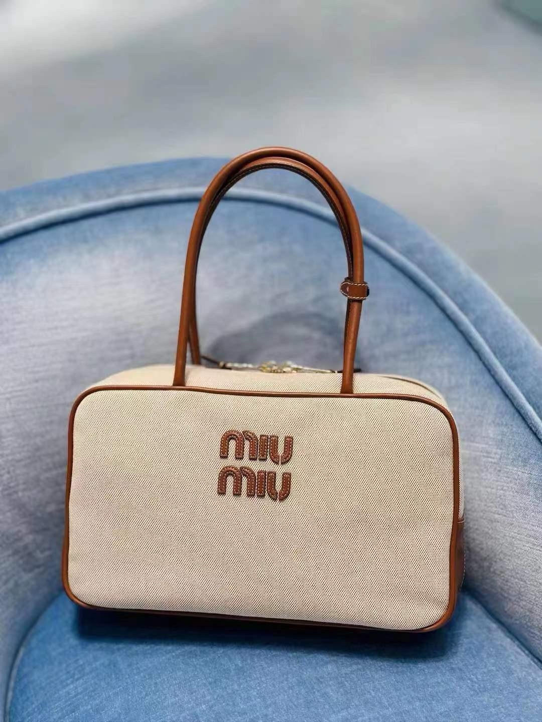 NO:179682,5BB117 third generation briefcase canvas model, large-scale MIUMIU, miumiu198609095BB117三代公文包帆布款,大厂货MIUMIU,miumiu,Bag