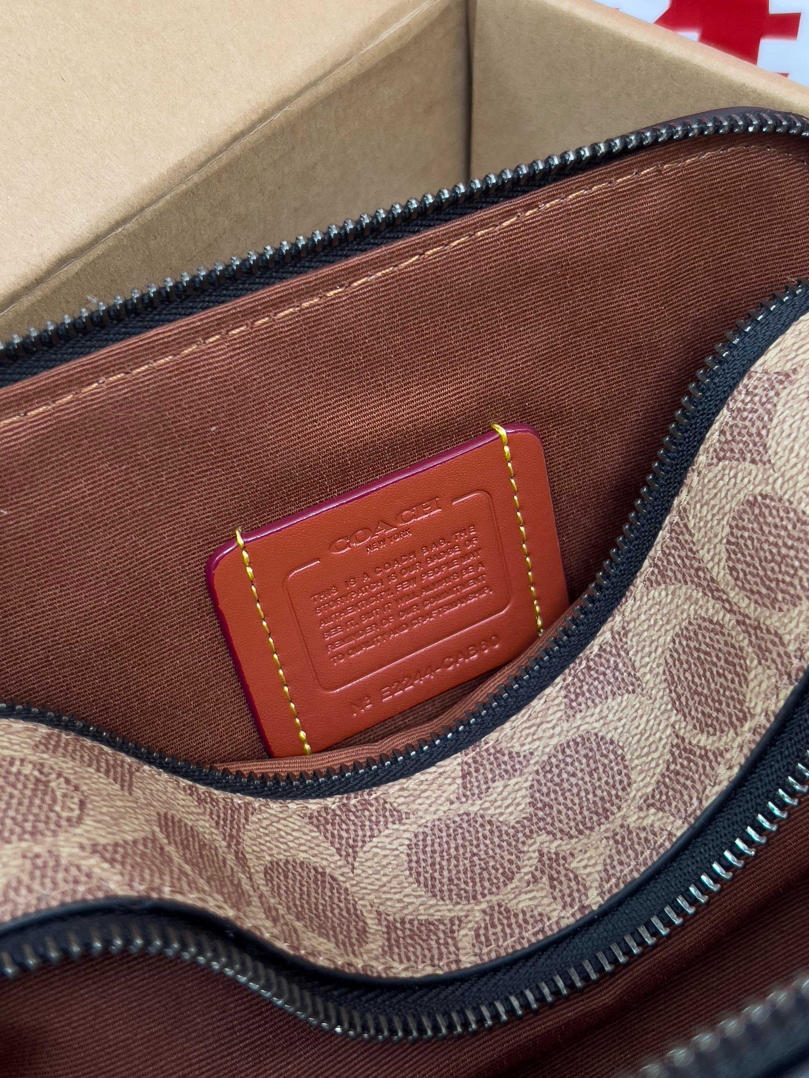 Coach Camera bag Signature Canvas Brown Khaki crossbody