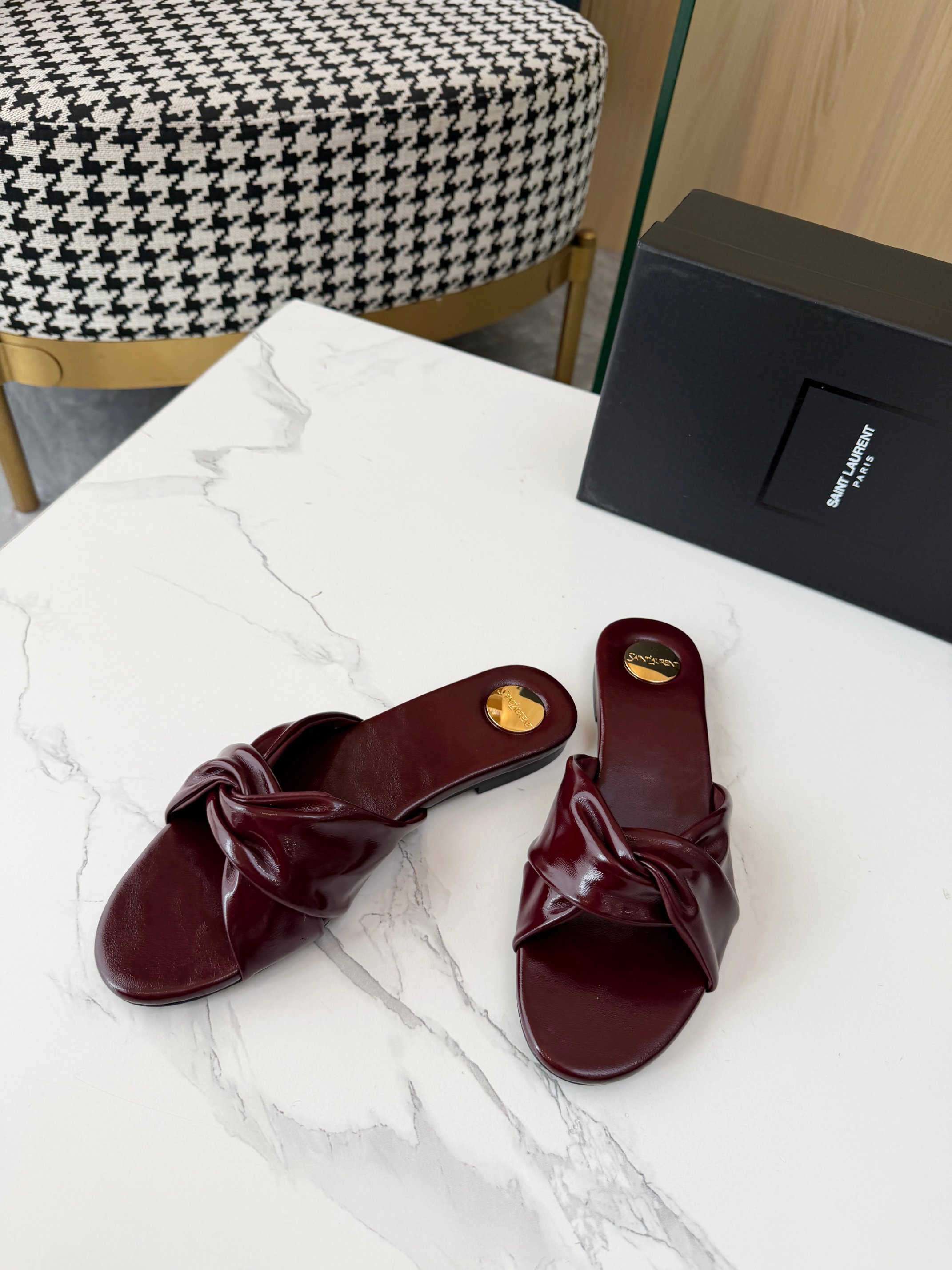 Saint Laurent Classic Luxury Leather Shoe Loafer Ref.03814A1A 2