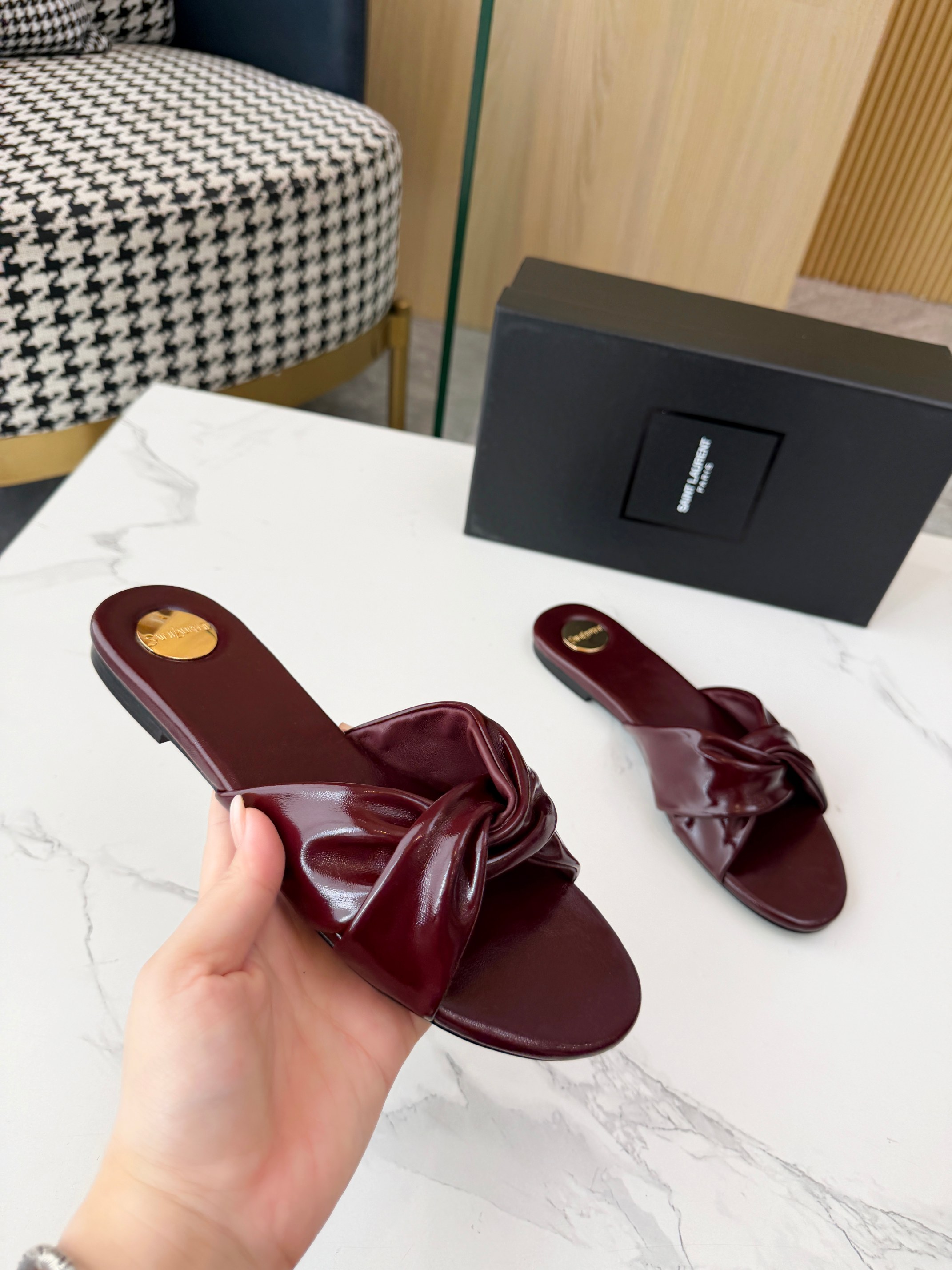 Saint Laurent Classic Luxury Leather Shoe Loafer Ref.03814A1A 8