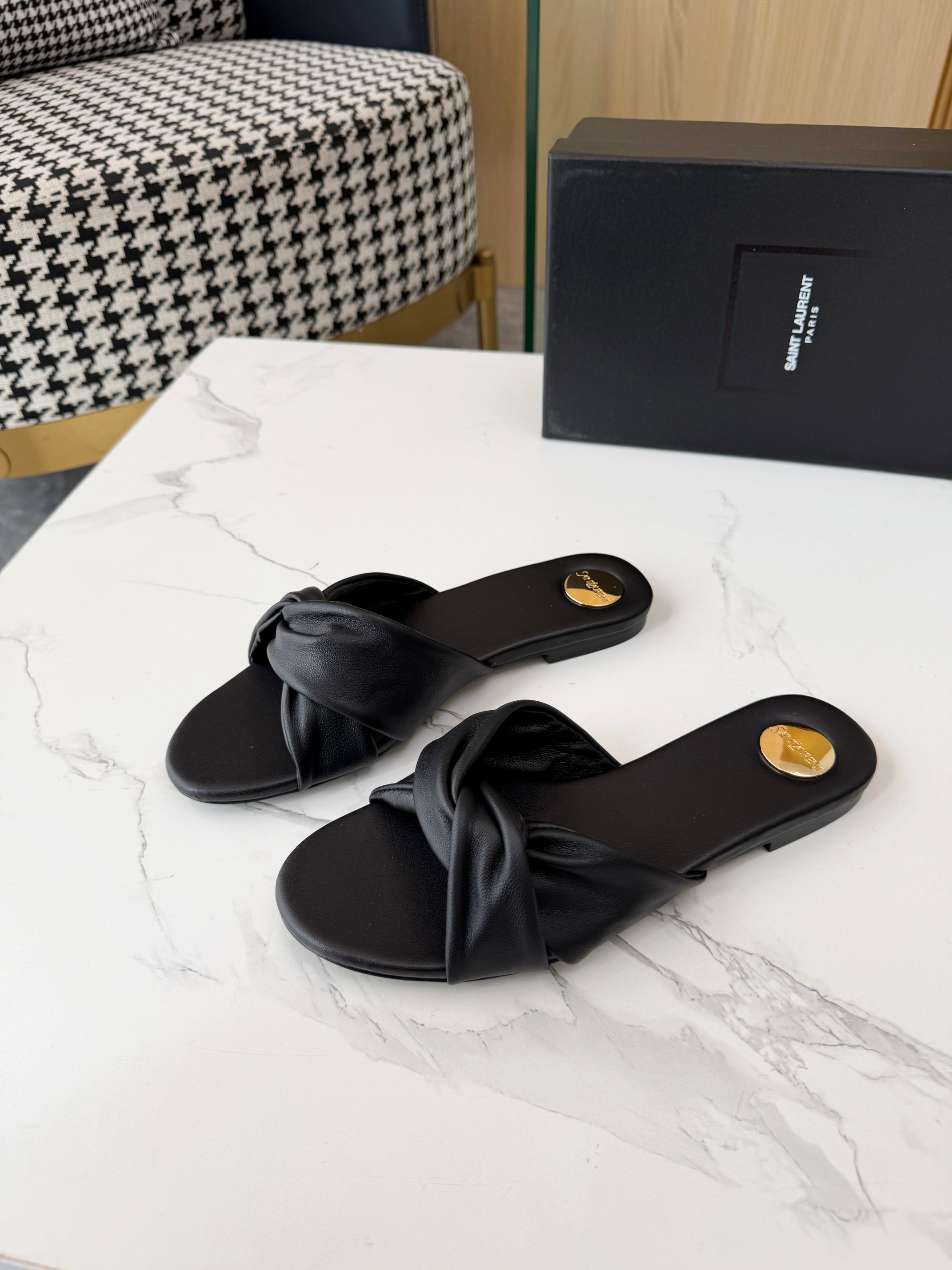 Saint Laurent Classic Luxury Leather Shoe Loafer Shoes Ref 5