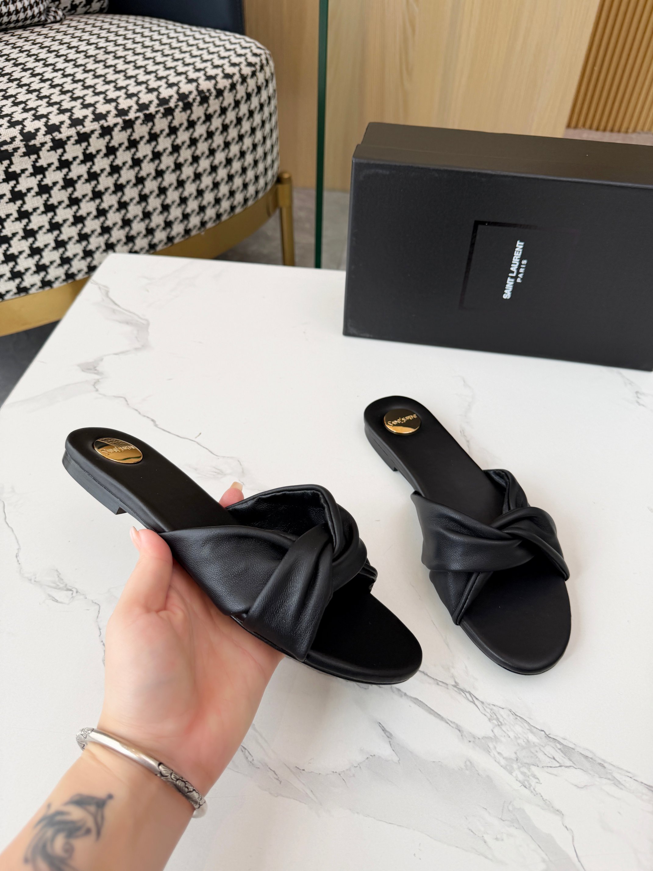 Saint Laurent Classic Luxury Leather Shoe Loafer Shoes Ref 2