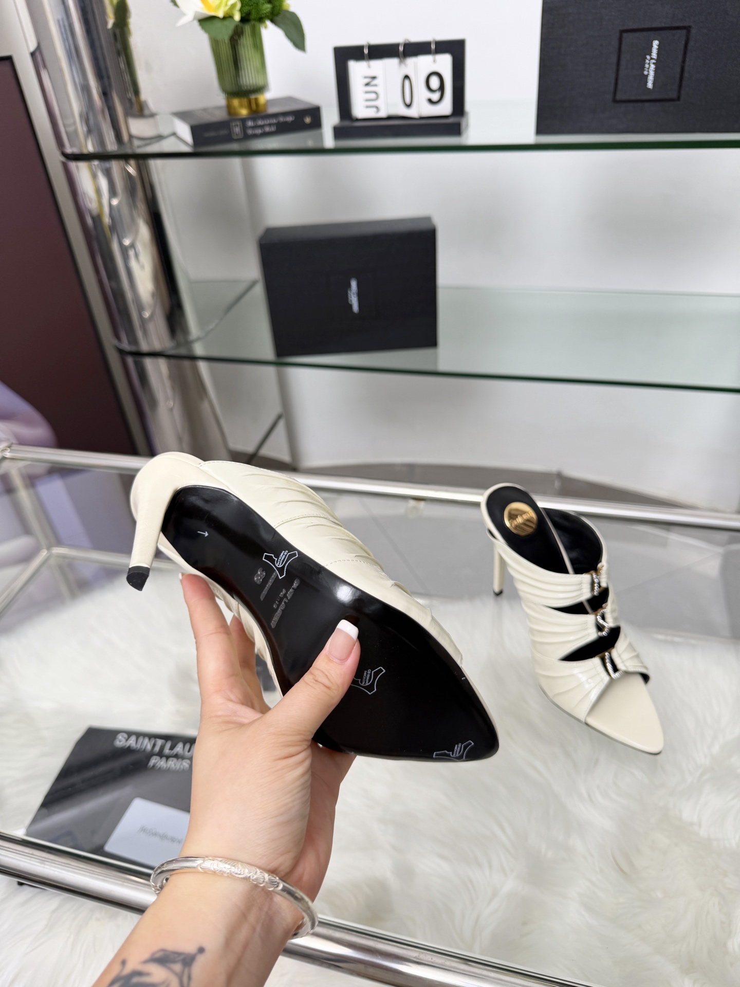 Saint Laurent Haute Couture Classic Luxury Leather Shoe Ref.288BB0D6 6