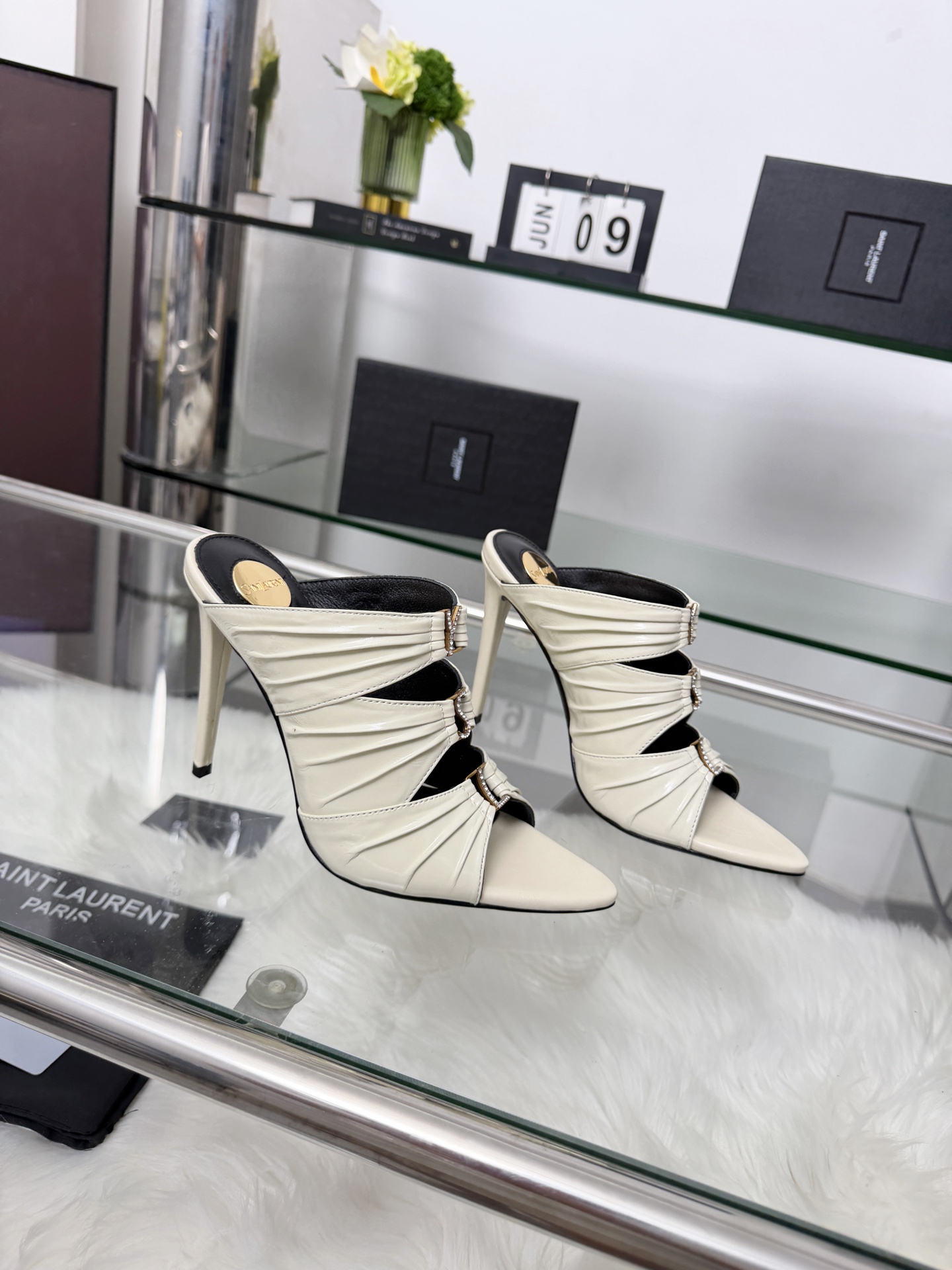 Saint Laurent Haute Couture Classic Luxury Leather Shoe Ref.288BB0D6 2