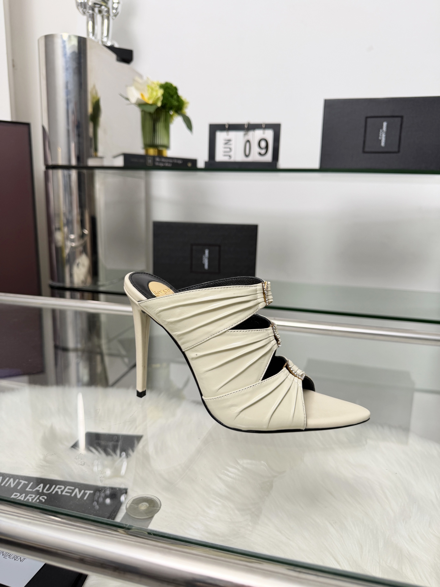 Saint Laurent Haute Couture Classic Luxury Leather Shoe Ref.288BB0D6 5