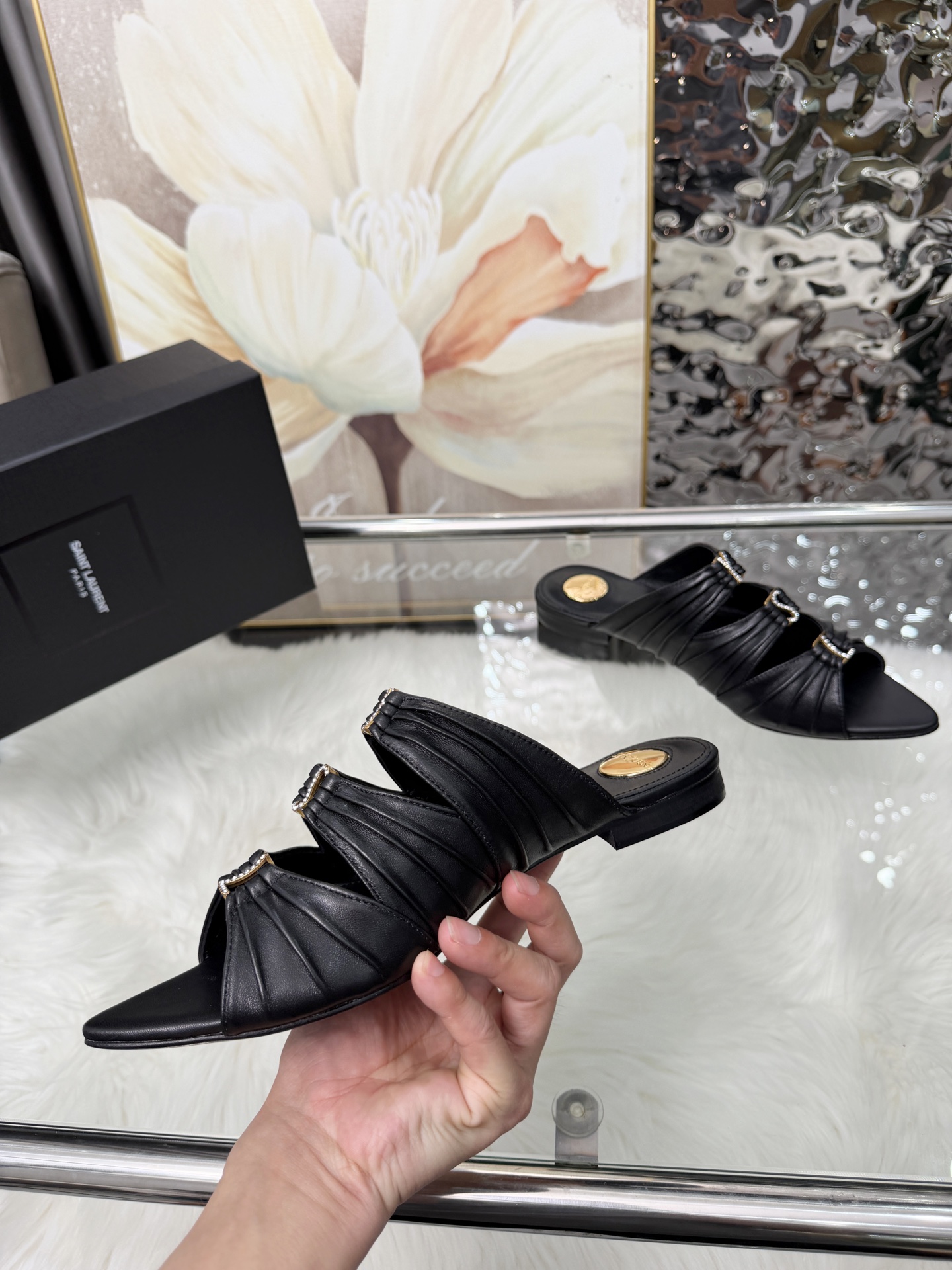 Saint Laurent Classic Luxury Leather Shoe Loafer Shoes Ref.93687615 3