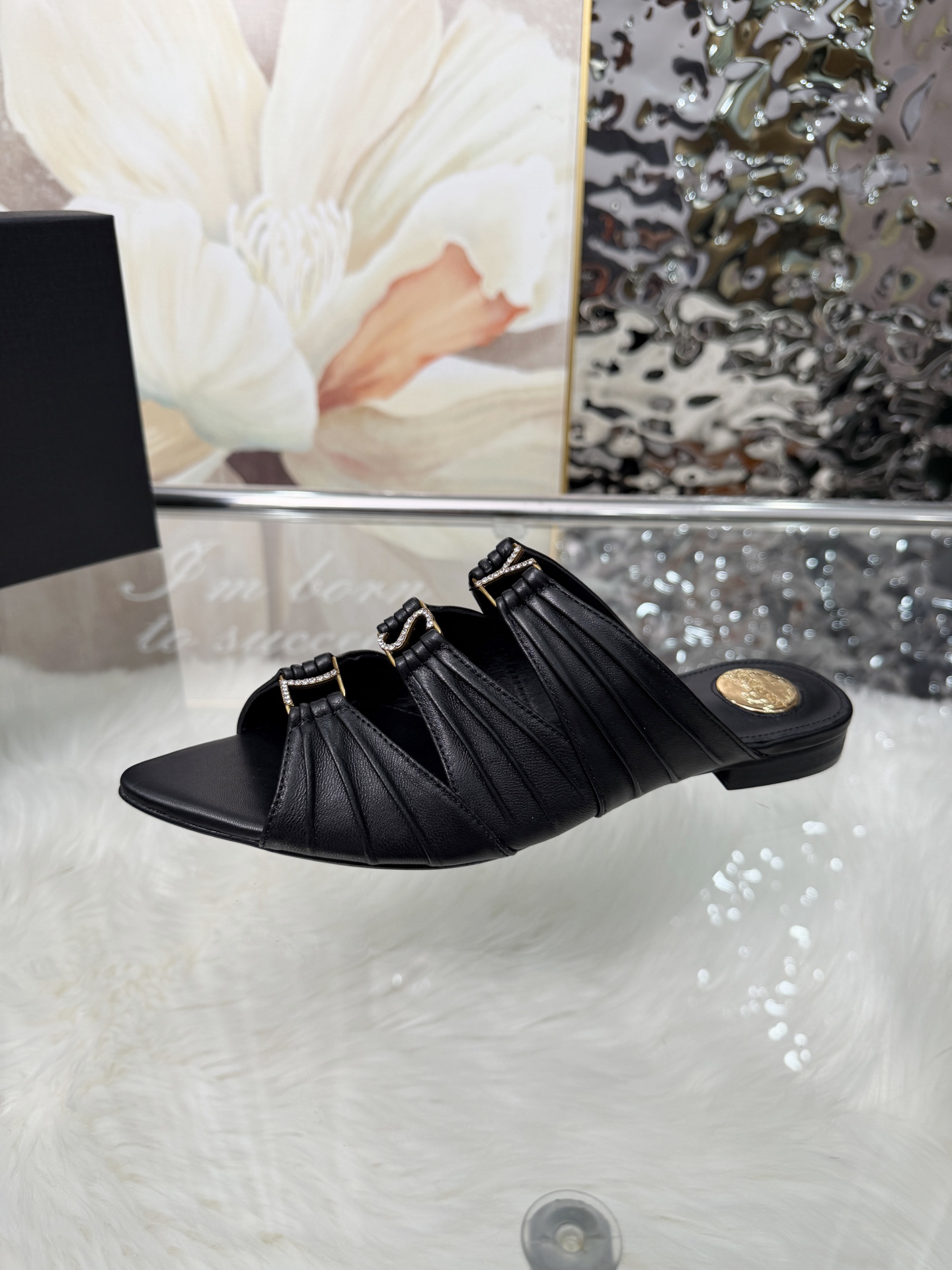 Saint Laurent Classic Luxury Leather Shoe Loafer Shoes Ref.93687615 2