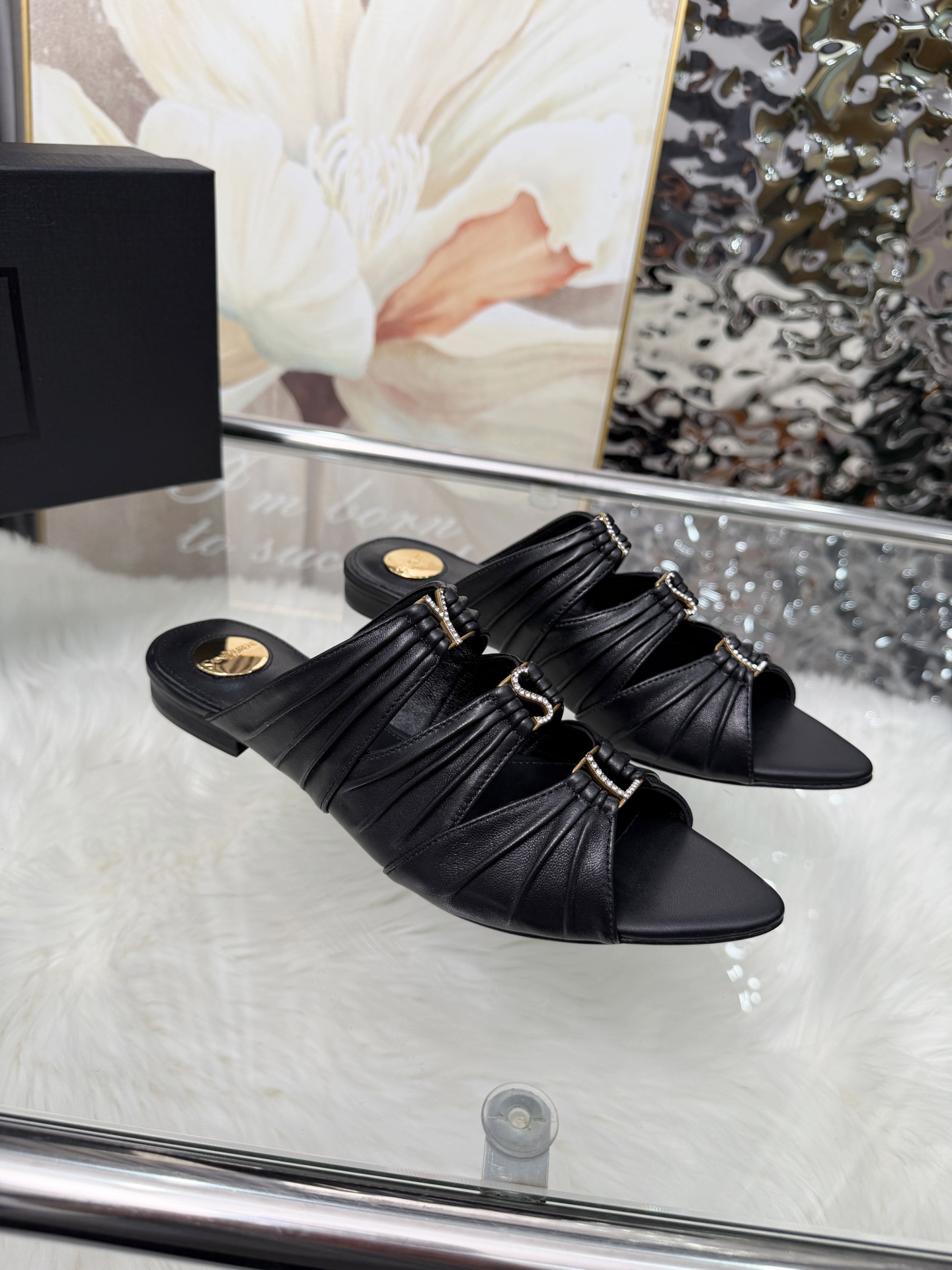 Saint Laurent Classic Luxury Leather Shoe Loafer Shoes Ref.93687615 5