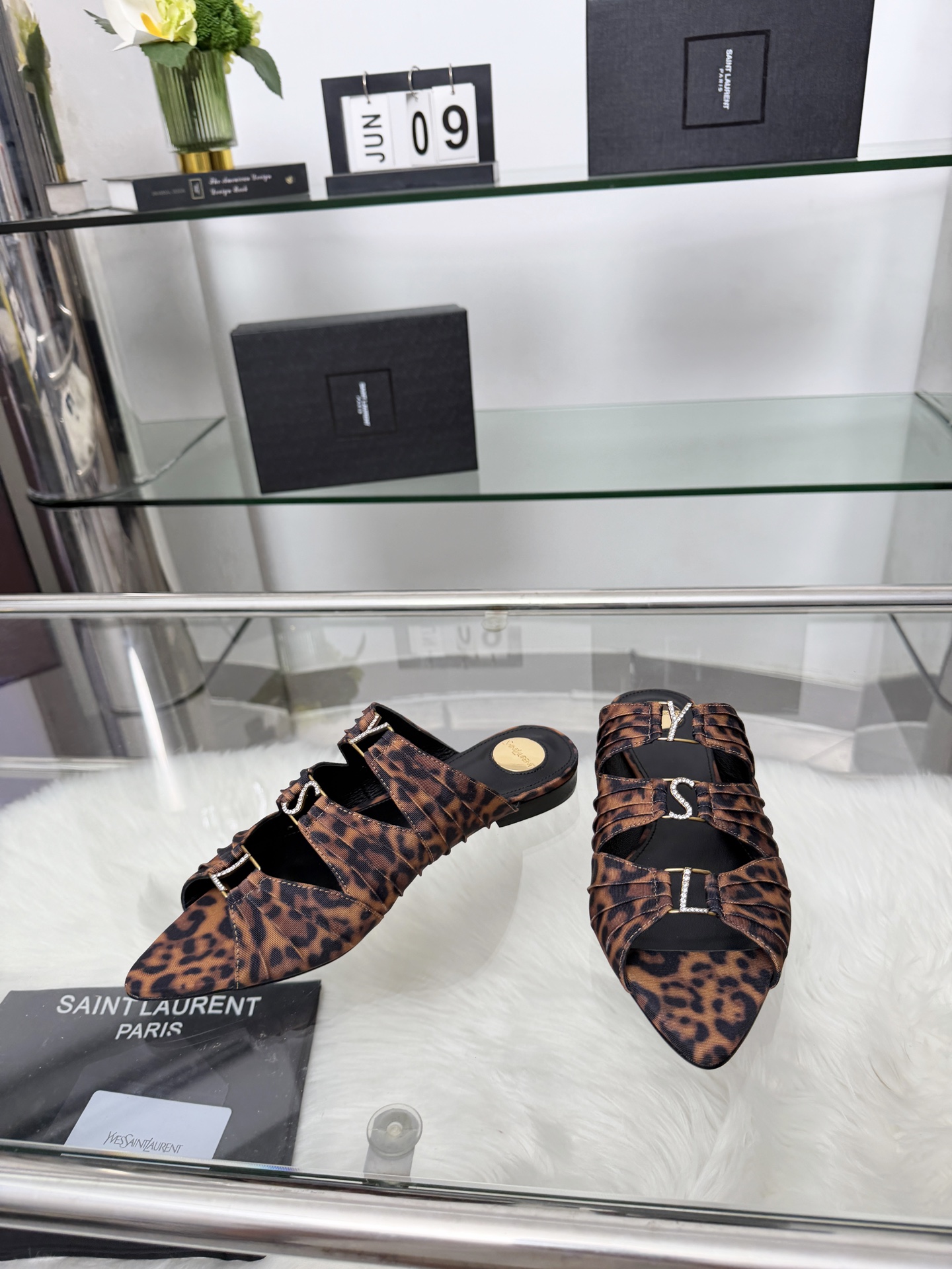Saint Laurent Classic Luxury Leather Shoe Loafer Shoes Ref.246208FD 2