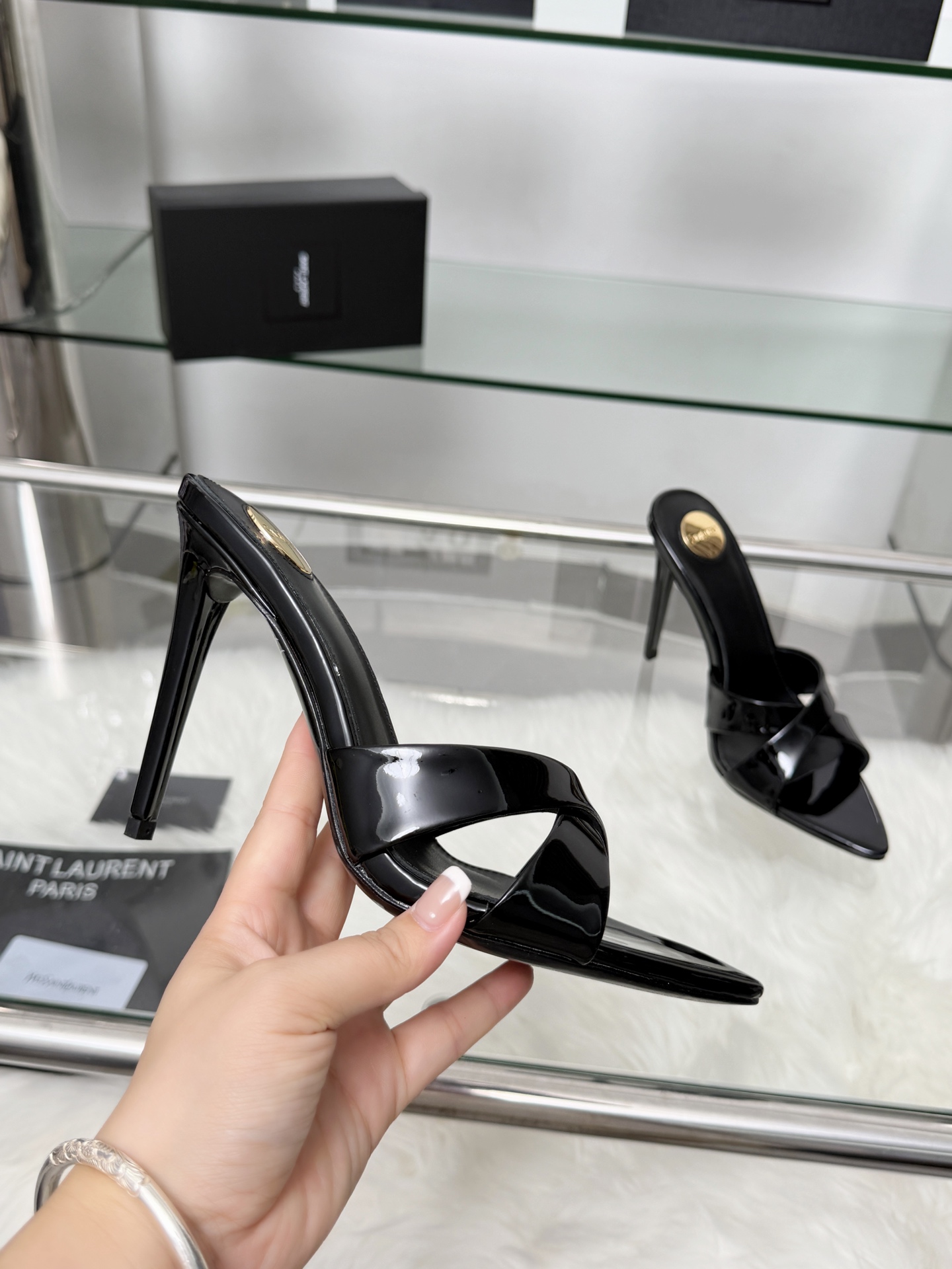 圣罗兰 Saint Laurent 高级成衣风衣外套及大衣服饰 #D076D6AA 5