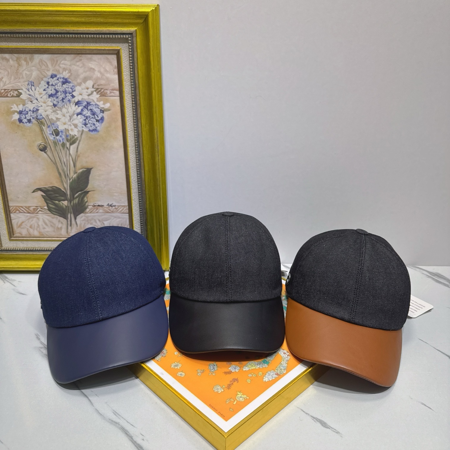 NO:823974,Official website original order new model [Loro piana Loro. Piana] high-end 1:1 original veneer replica denim plus tire cowhide brim baseball cap, fine workmanship, breathable and comfortable Japanese and Korean fashion trend baseball cap original order quality hot arrival, exquisite craftsmanship and high-end atmosphere!  Easy to carry!  hat straw hat bucket hat baseball cap,hat,loro piana,espadrilles,cowhide,hats19860909官网原单新款【Loro piana 洛洛.皮亚纳】高端1:1原单板本复刻牛仔加胎牛皮帽缘棒球帽,做工精细透气舒适日韩时尚潮流棒球帽原单品质火爆来袭工艺精美高档大气！方便携带！帽子草帽渔夫帽棒球帽,帽子,loro piana,espadrilles,cowhide,hats,hat