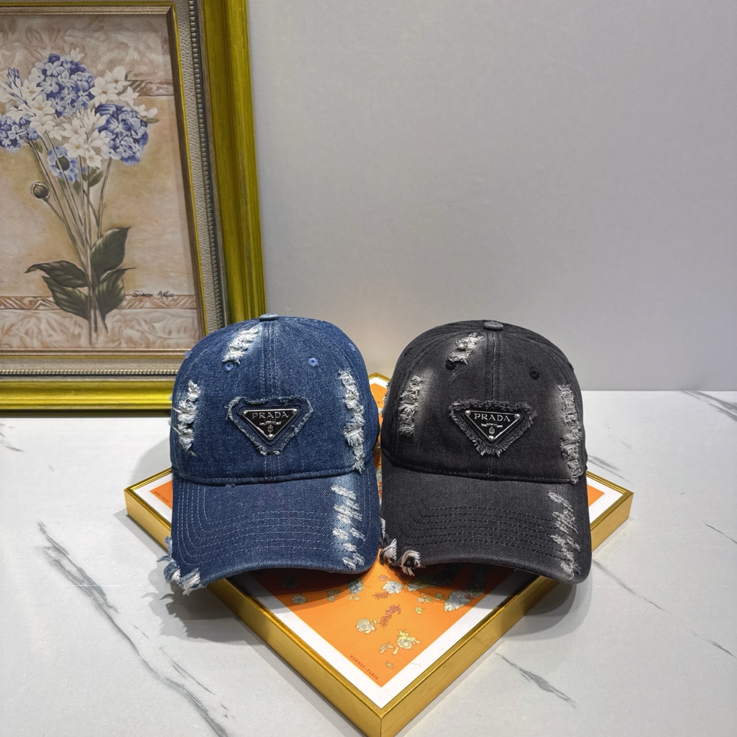 NO:884037,The most popular [PRADA] denim pure cotton distressed high-end baseball cap with holes, European and American heavy-duty craftsmanship, Japanese and Korean trends, fashionable and elegant, a must-have for handsome men and beautiful women. Comes with a dust bag, a must-have for men and women!  !  !  hat, straw hat, bucket hat, baseball cap, hat, prada, prada, espadrilles, hats19860909劲爆款【PRADA 普拉达】牛仔纯棉做旧破洞高端棒球帽,欧美重工手法,曰韩潮流,时尚大气,帅哥美女必入款配防尘袋男女必备！！！帽子草帽渔夫帽棒球帽,帽子,prada,prada,espadrilles,hats,hat