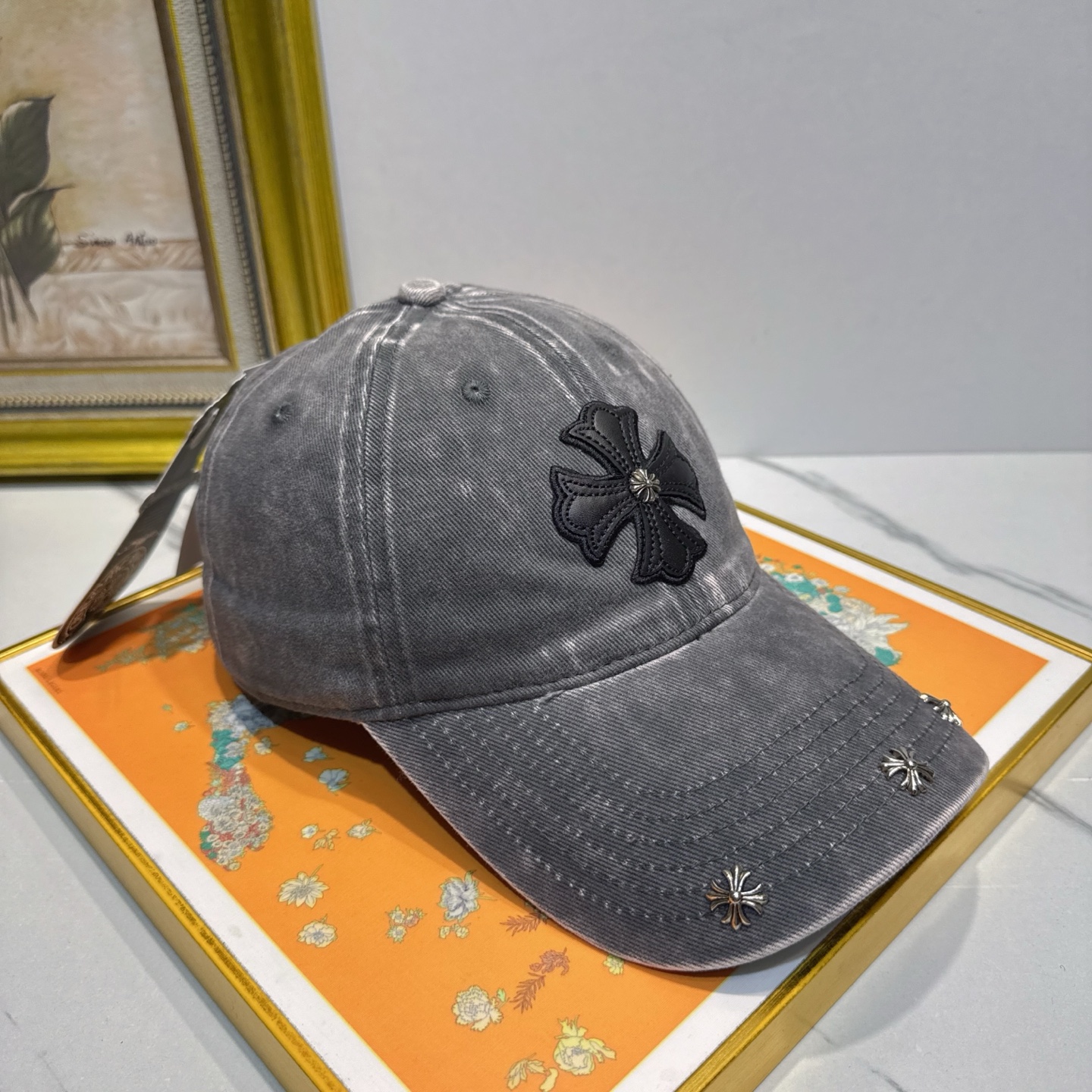 劲爆春夏新款【克罗心】原单官网同款纯棉棒球帽🧢，全钢五金欧美重工手法，曰韩潮流，时尚大气，美女必入款❤️
