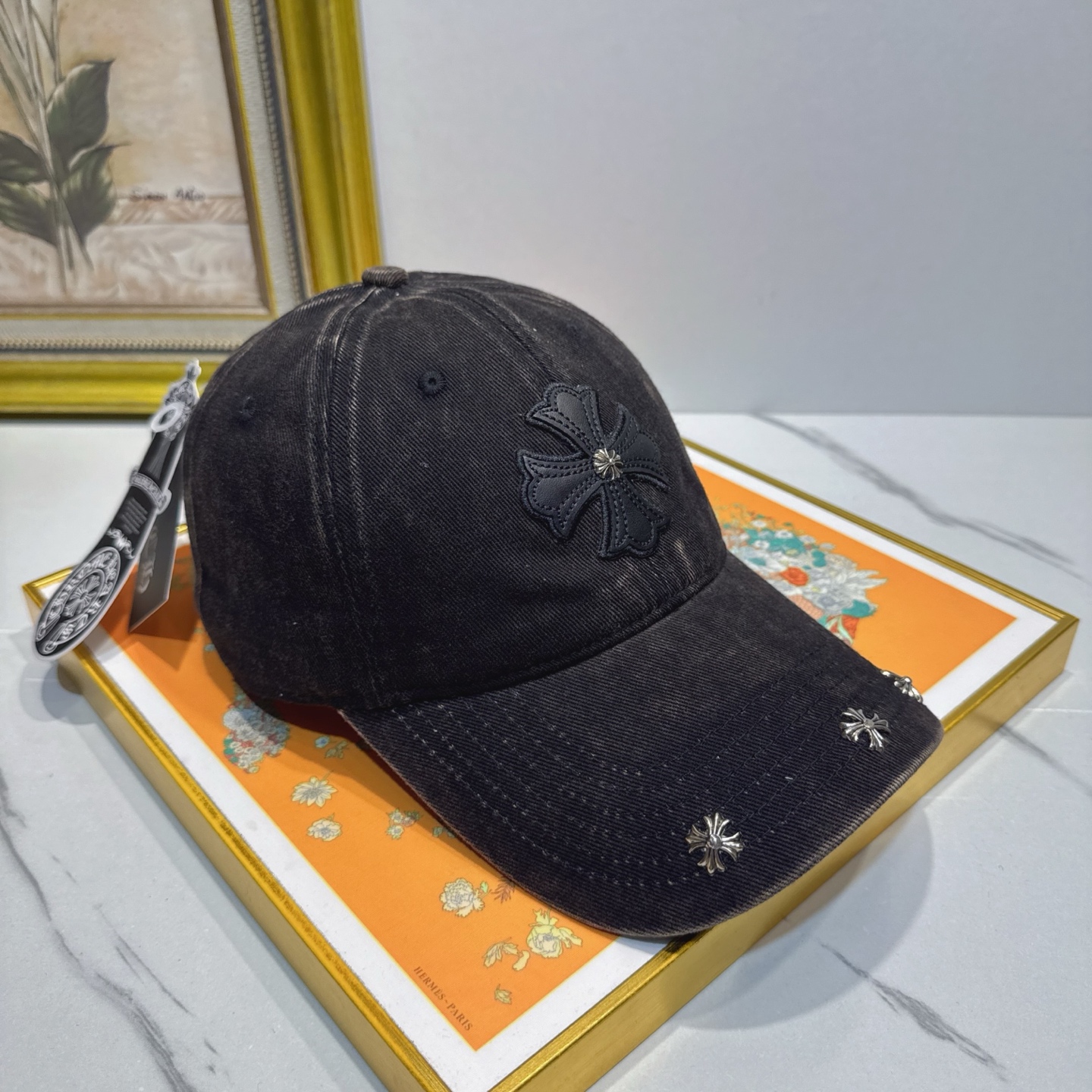 劲爆春夏新款【克罗心】原单官网同款纯棉棒球帽🧢，全钢五金欧美重工手法，曰韩潮流，时尚大气，美女必入款❤️