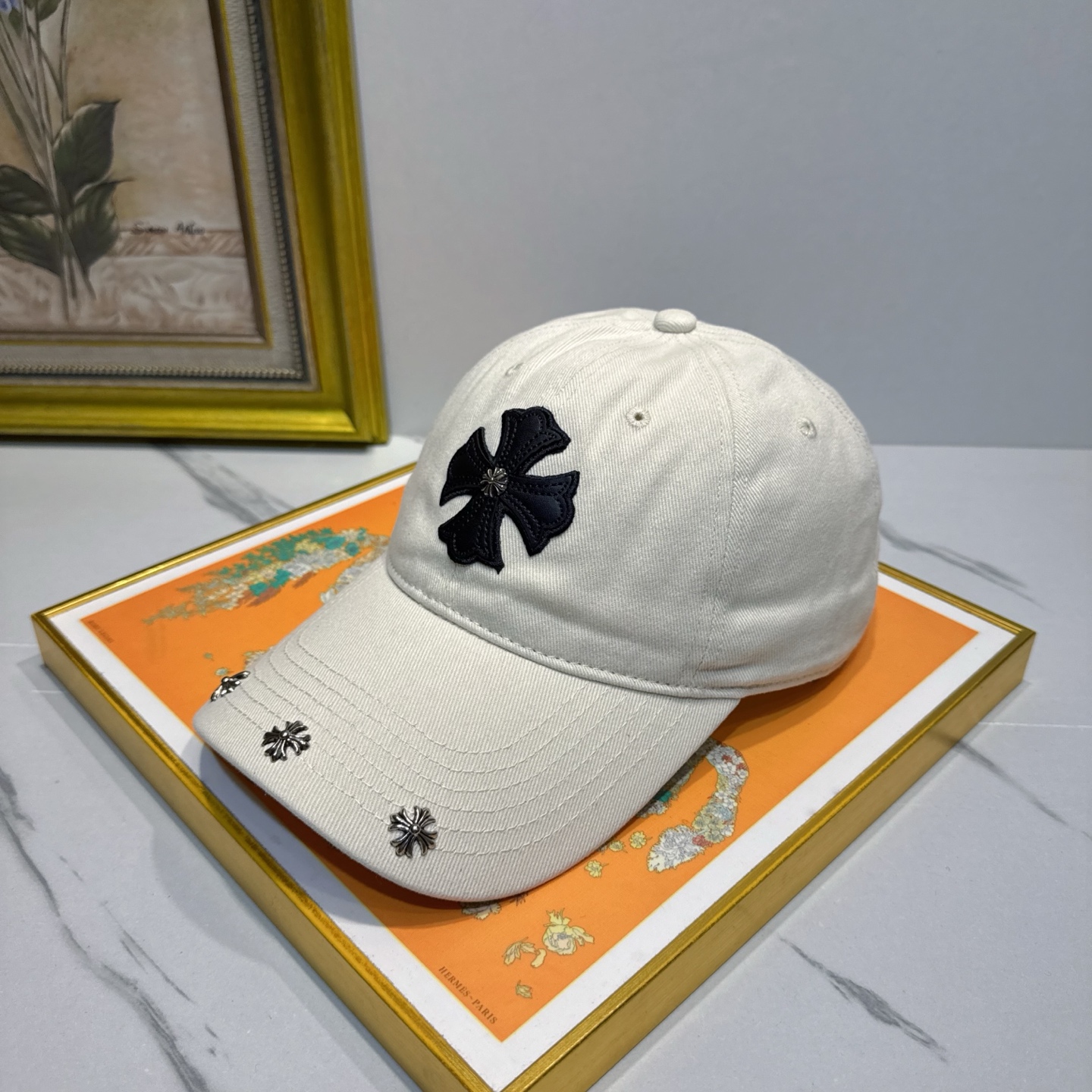 劲爆春夏新款【克罗心】原单官网同款纯棉棒球帽🧢，全钢五金欧美重工手法，曰韩潮流，时尚大气，美女必入款❤️