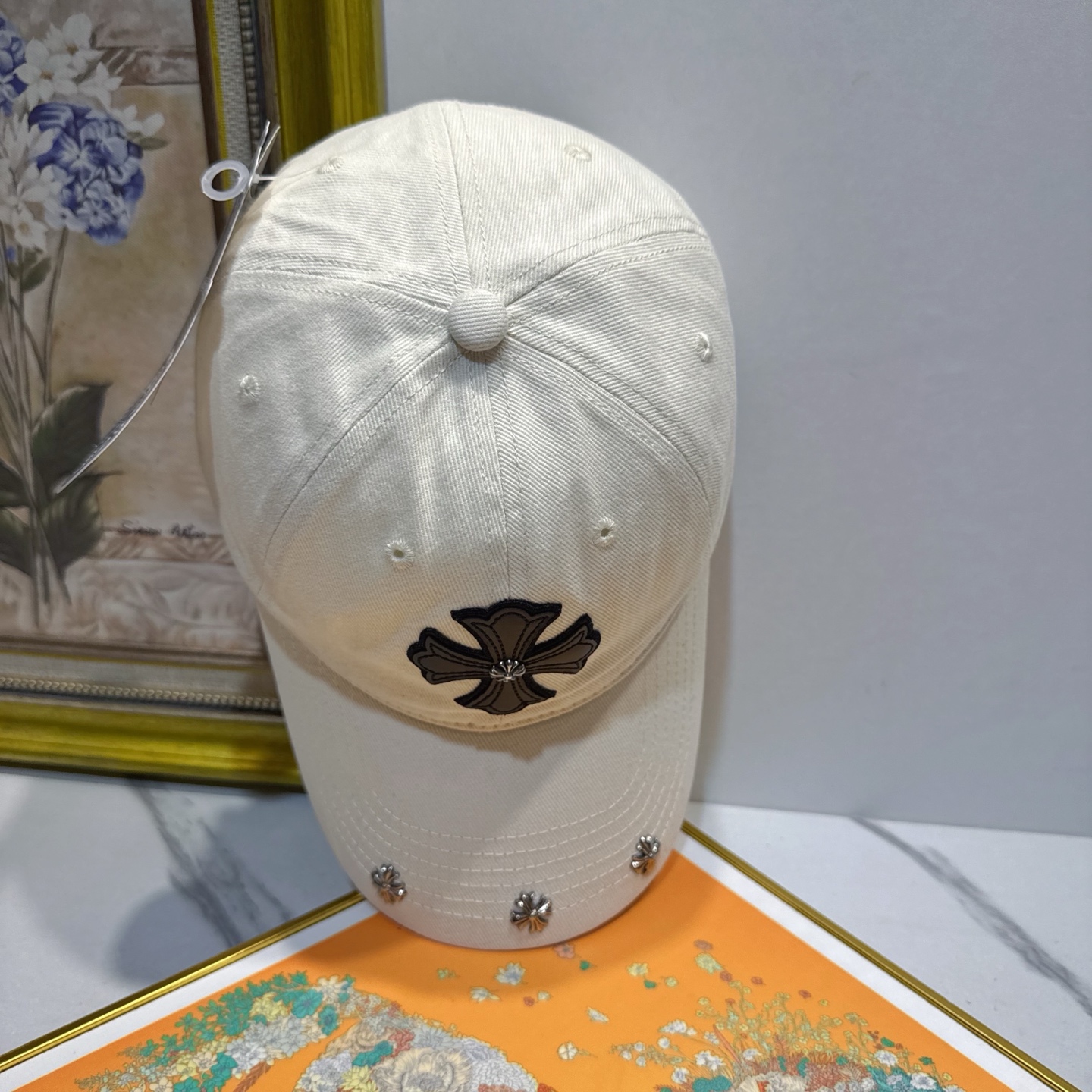 劲爆春夏新款【克罗心】原单官网同款纯棉棒球帽🧢，全钢五金欧美重工手法，曰韩潮流，时尚大气，美女必入款❤️
