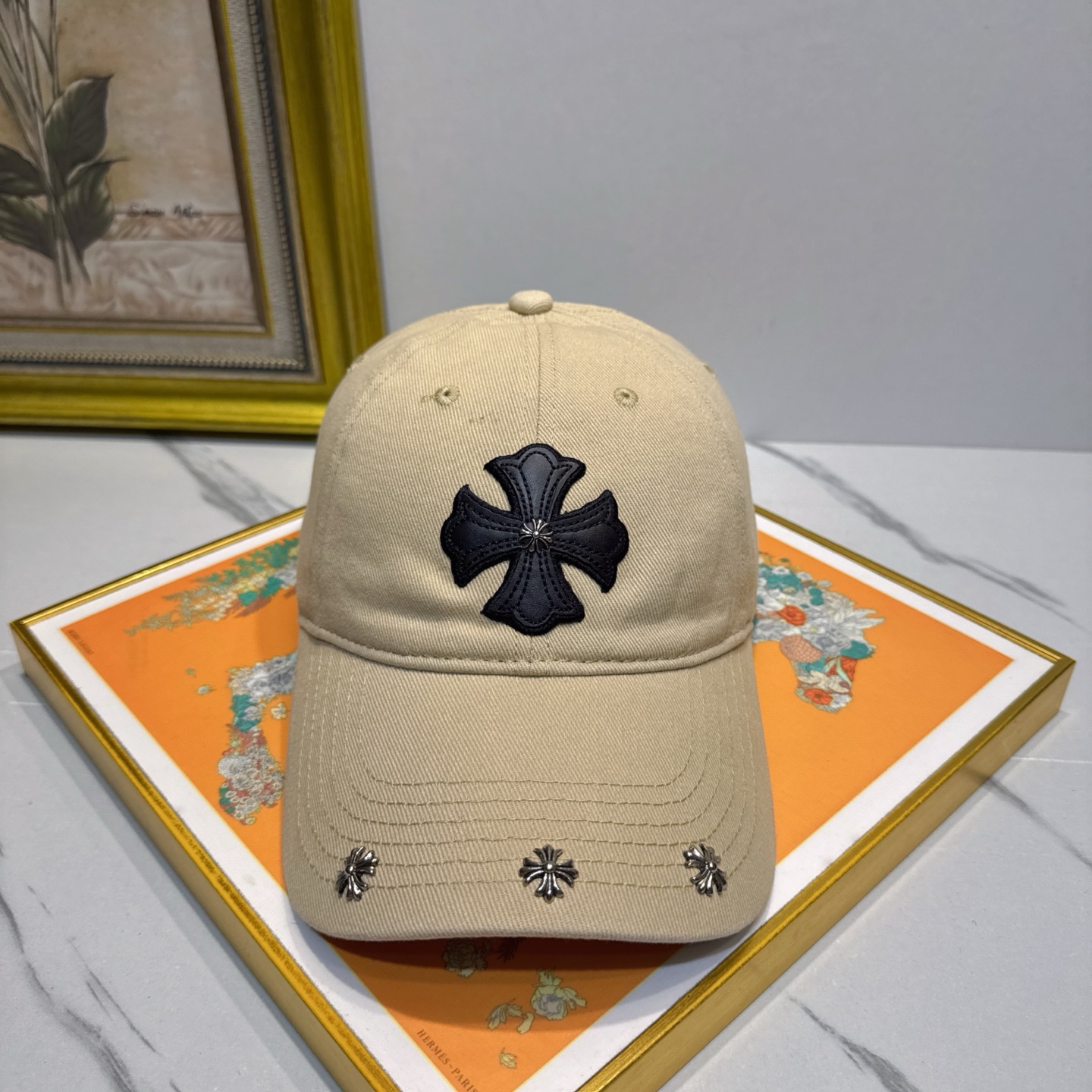 劲爆春夏新款【克罗心】原单官网同款纯棉棒球帽🧢，全钢五金欧美重工手法，曰韩潮流，时尚大气，美女必入款❤️