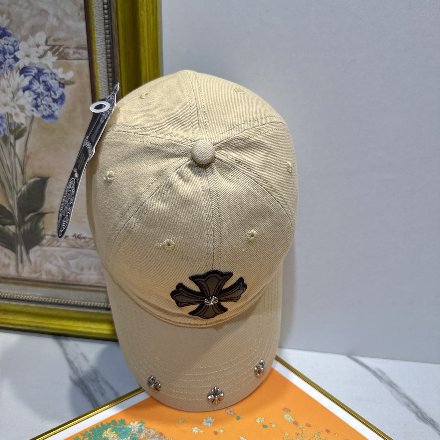 劲爆春夏新款【克罗心】原单官网同款纯棉棒球帽🧢，全钢五金欧美重工手法，曰韩潮流，时尚大气，美女必入款❤️
