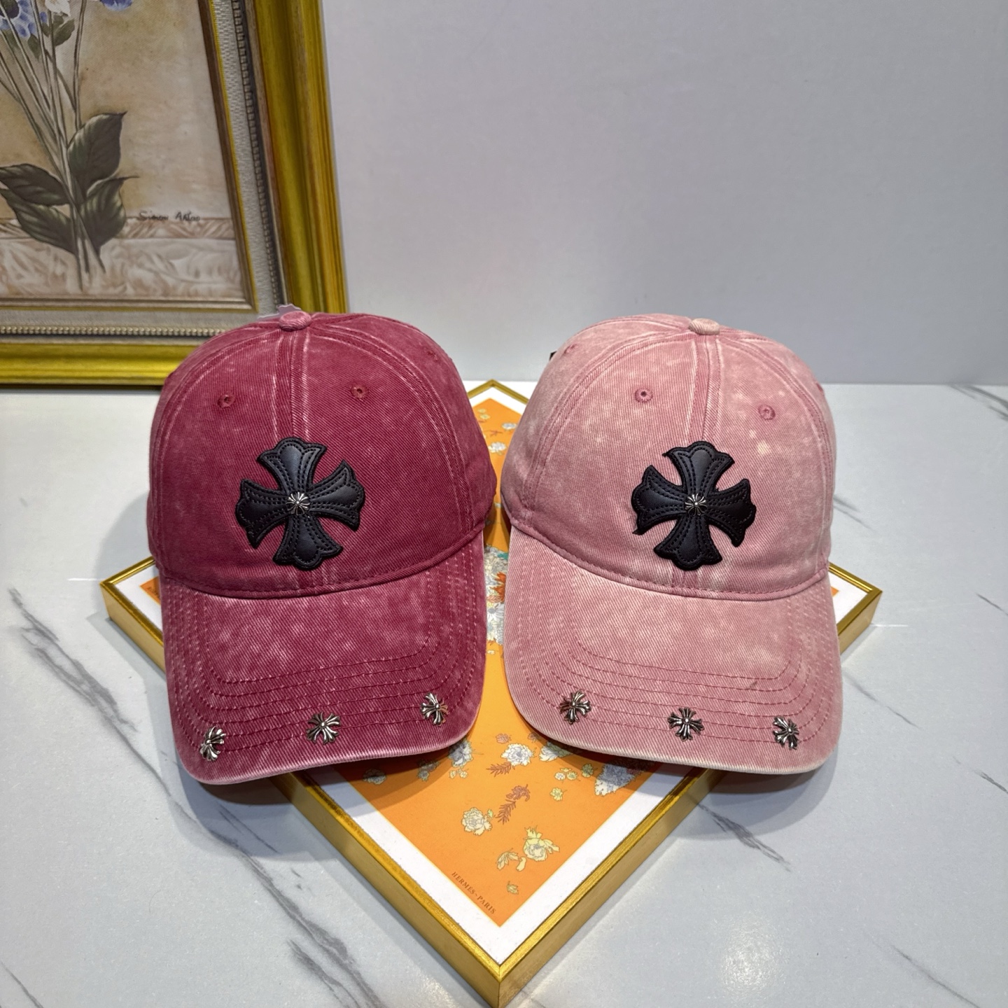 劲爆春夏新款【克罗心】原单官网同款纯棉棒球帽🧢，全钢五金欧美重工手法，曰韩潮流，时尚大气，美女必入款❤️