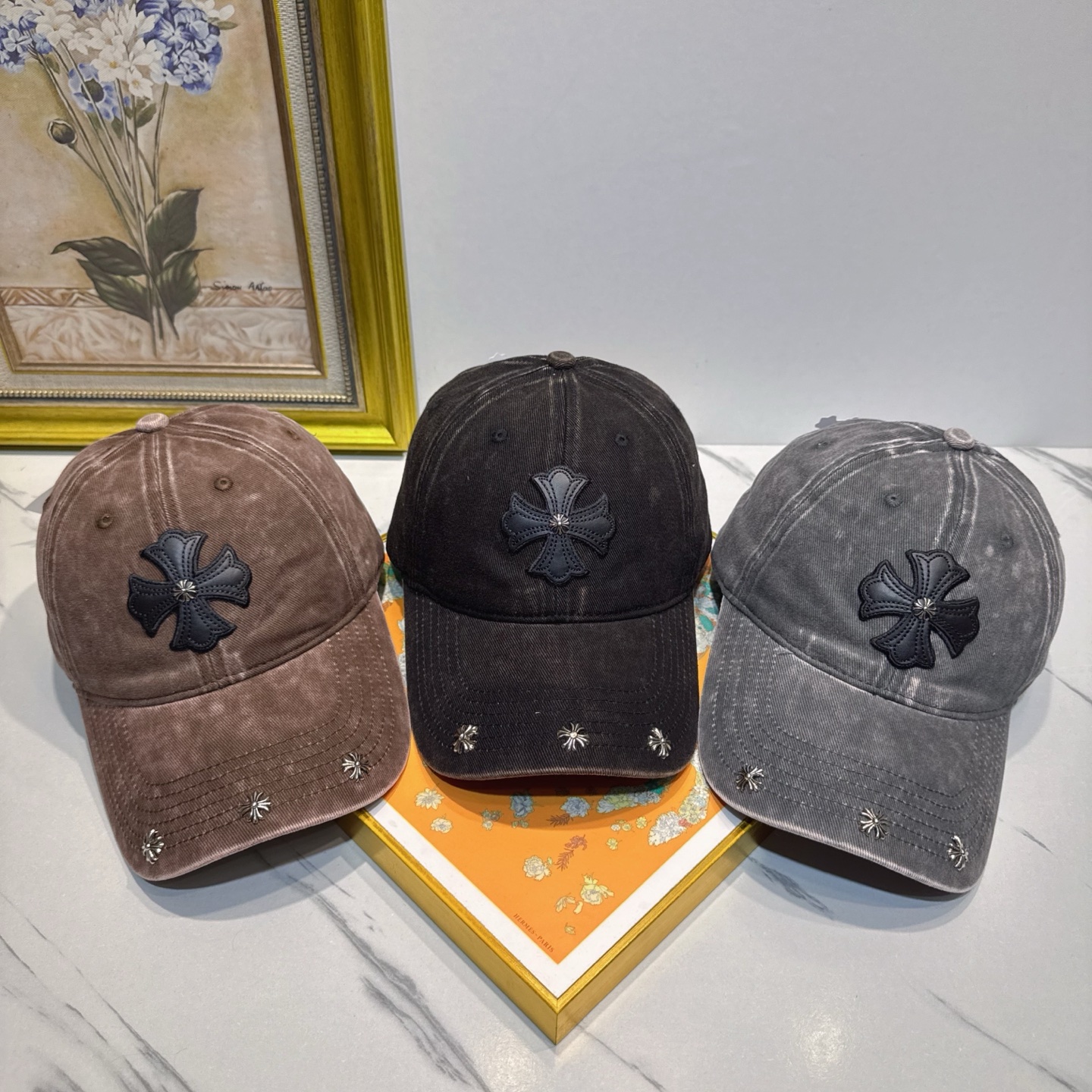 劲爆春夏新款【克罗心】原单官网同款纯棉棒球帽🧢，全钢五金欧美重工手法，曰韩潮流，时尚大气，美女必入款❤️