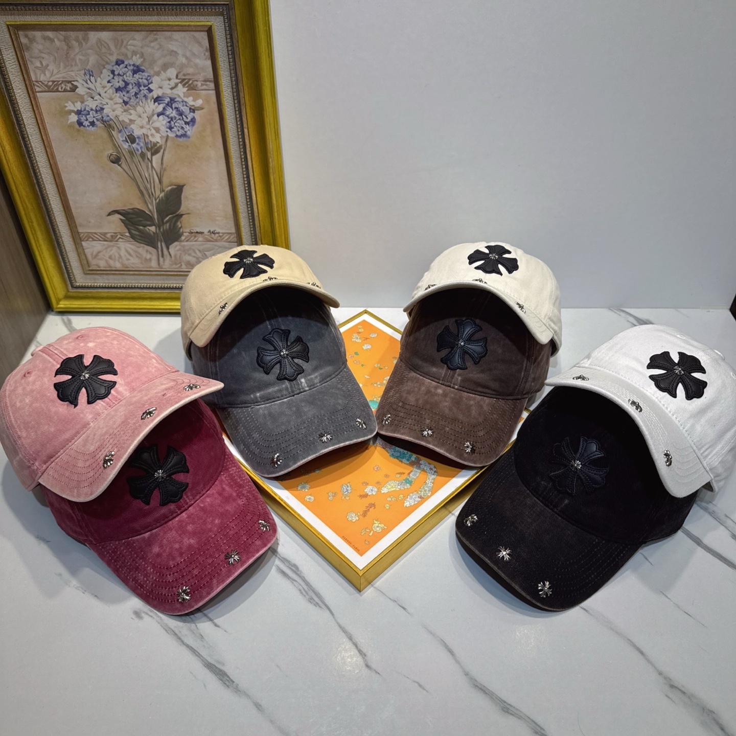 劲爆春夏新款【克罗心】原单官网同款纯棉棒球帽🧢，全钢五金欧美重工手法，曰韩潮流，时尚大气，美女必入款❤️