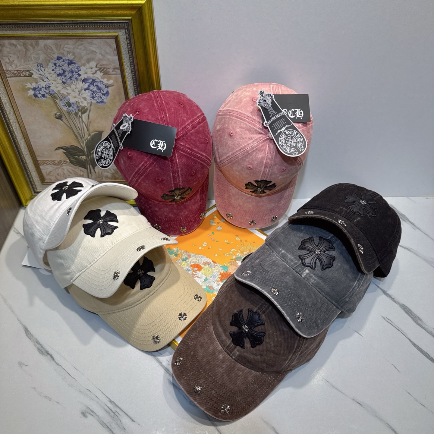 劲爆春夏新款【克罗心】原单官网同款纯棉棒球帽🧢，全钢五金欧美重工手法，曰韩潮流，时尚大气，美女必入款❤️