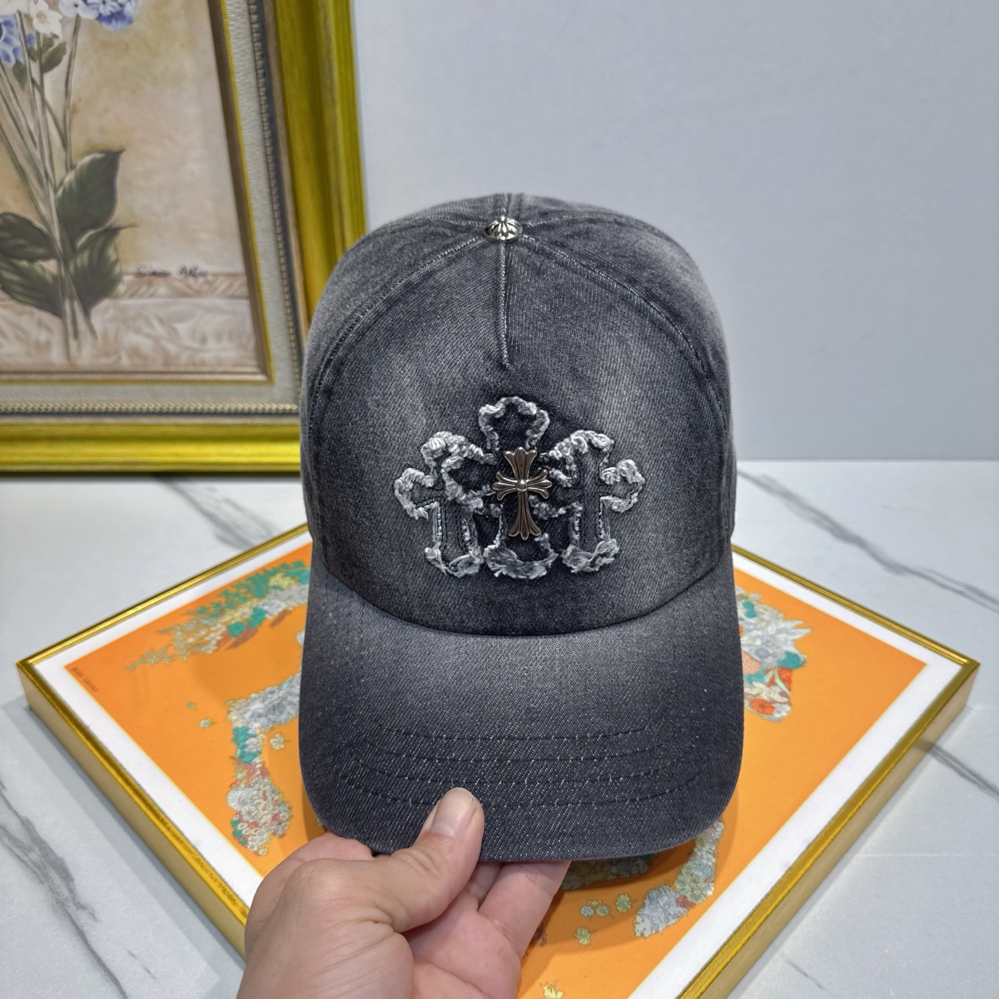 劲爆春夏新款【克罗心】原单官网同款纯棉棒球帽🧢，全钢五金欧美重工手法，曰韩潮流，时尚大气，美女必入款❤️