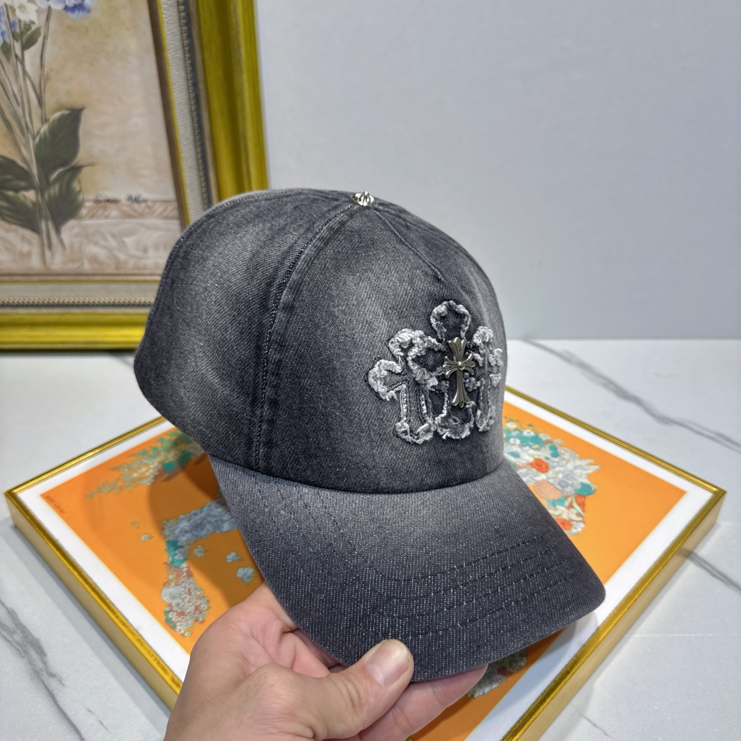劲爆春夏新款【克罗心】原单官网同款纯棉棒球帽🧢，全钢五金欧美重工手法，曰韩潮流，时尚大气，美女必入款❤️