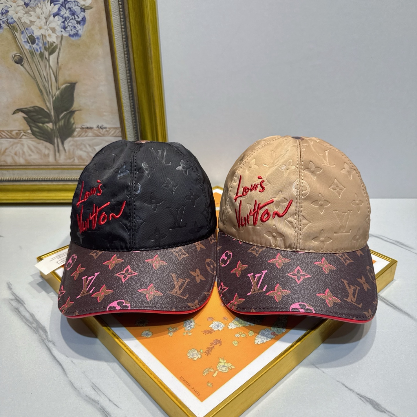 NO:824042,New high-profile new color [LouisVuitton] pure cotton baseball cap, heavy-duty craftsmanship with multiple pure cotton linings, Japanese and Korean trends, fashionable and elegant, a must-have for handsome men and beauties. Comes with a dust bag, a must-have for men and women!  !  !  hat straw hat bucket hat baseball cap,hat,louis vuitton,louis vuitton,espadrilles,hats19860909高板本新款新色【LouisVuitton 路易威登】纯棉棒球帽,重工手法多重纯棉内里,曰韩潮流,时尚大气,帅哥美女必入款配防尘袋男女必备！！！帽子草帽渔夫帽棒球帽,帽子,louis vuitton,louis vuitton,espadrilles,hats,hat