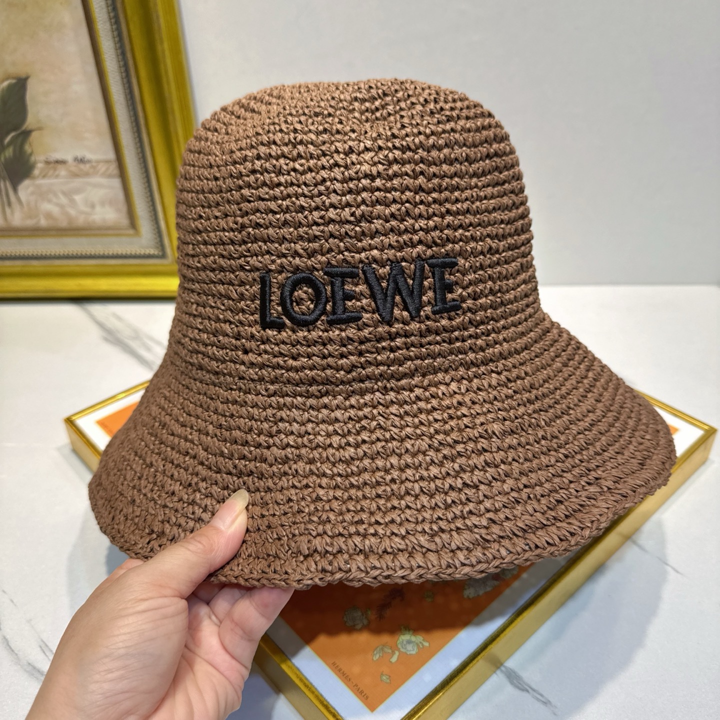 罗意威 新款LOEWE编织草帽，质感超好，外部线条定位标准，做工精细，简约大气低价走量！❤️❤️