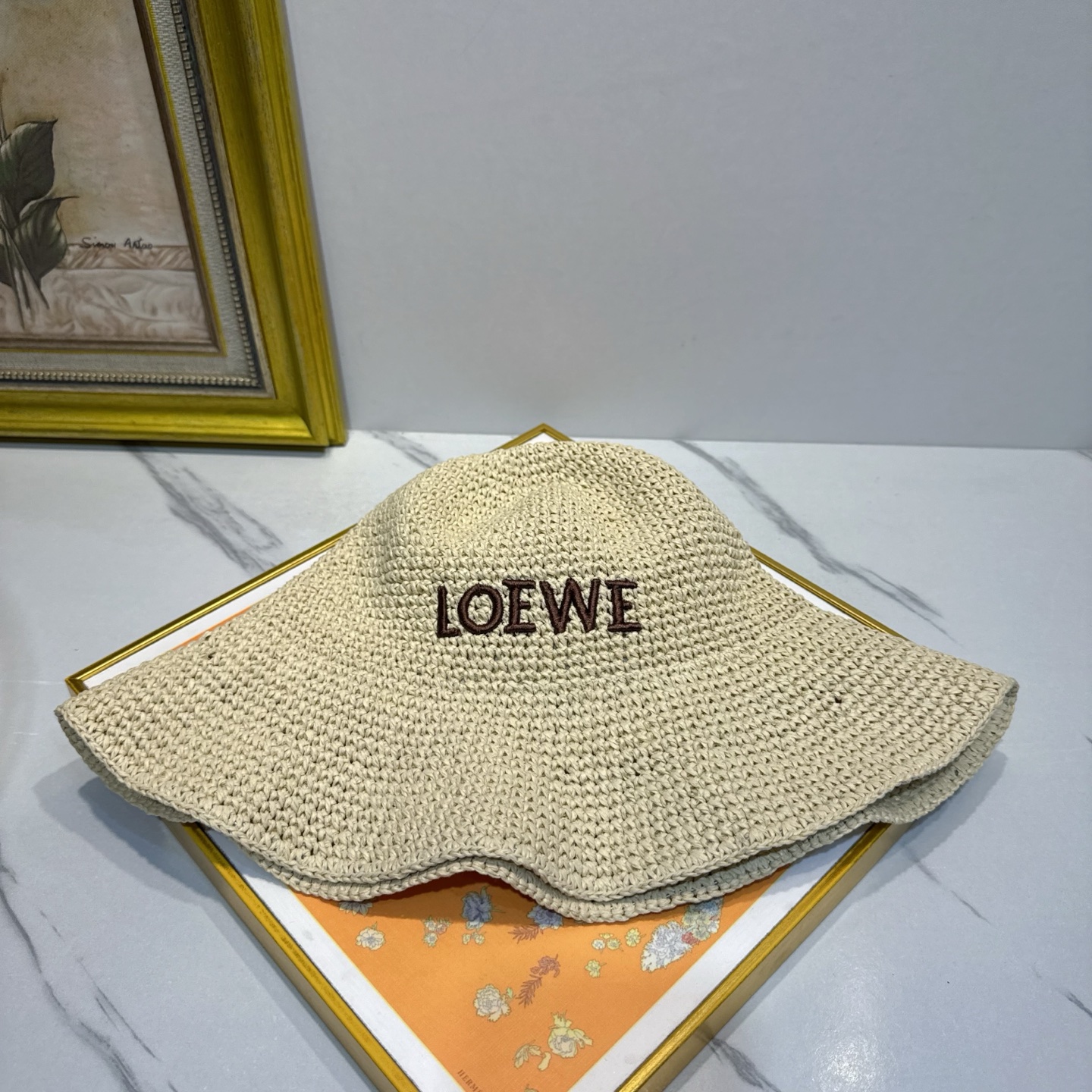 罗意威 新款LOEWE编织草帽，质感超好，外部线条定位标准，做工精细，简约大气低价走量！❤️❤️