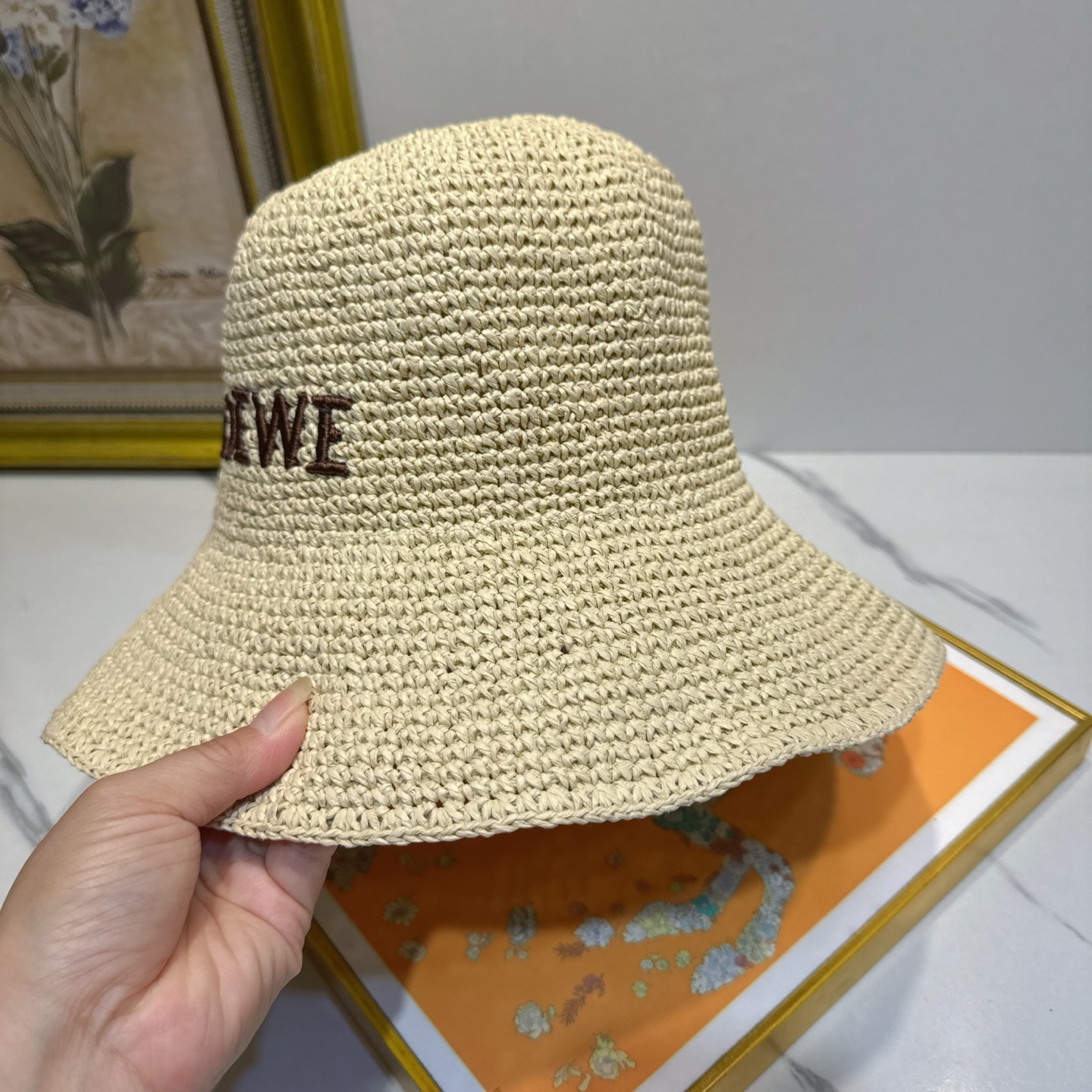 罗意威 新款LOEWE编织草帽，质感超好，外部线条定位标准，做工精细，简约大气低价走量！❤️❤️