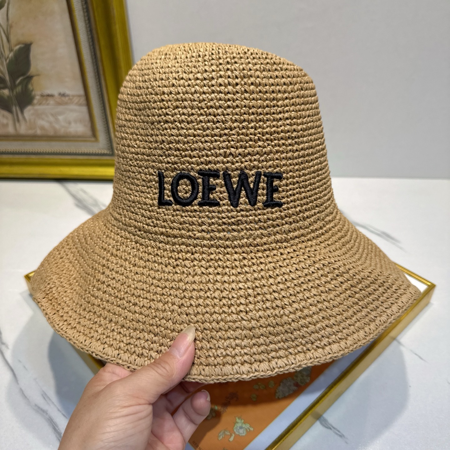 罗意威 新款LOEWE编织草帽，质感超好，外部线条定位标准，做工精细，简约大气低价走量！❤️❤️