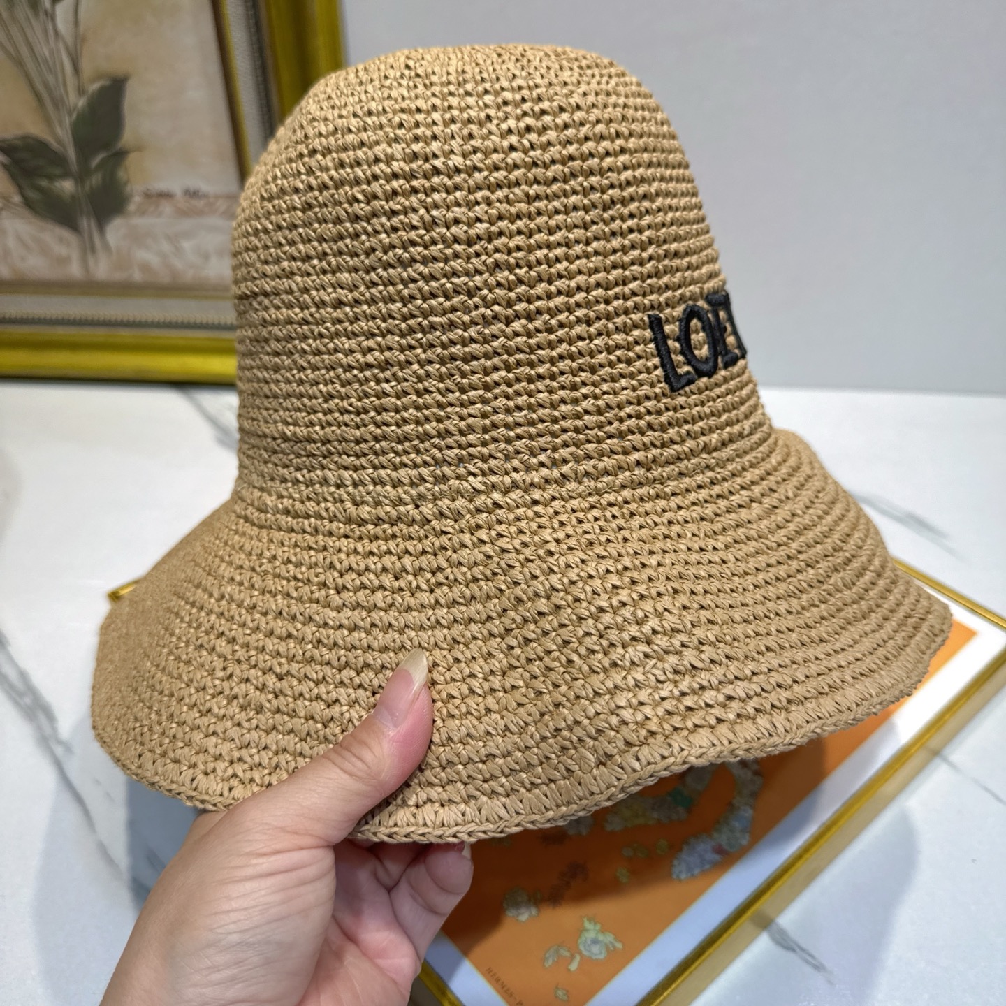 罗意威 新款LOEWE编织草帽，质感超好，外部线条定位标准，做工精细，简约大气低价走量！❤️❤️