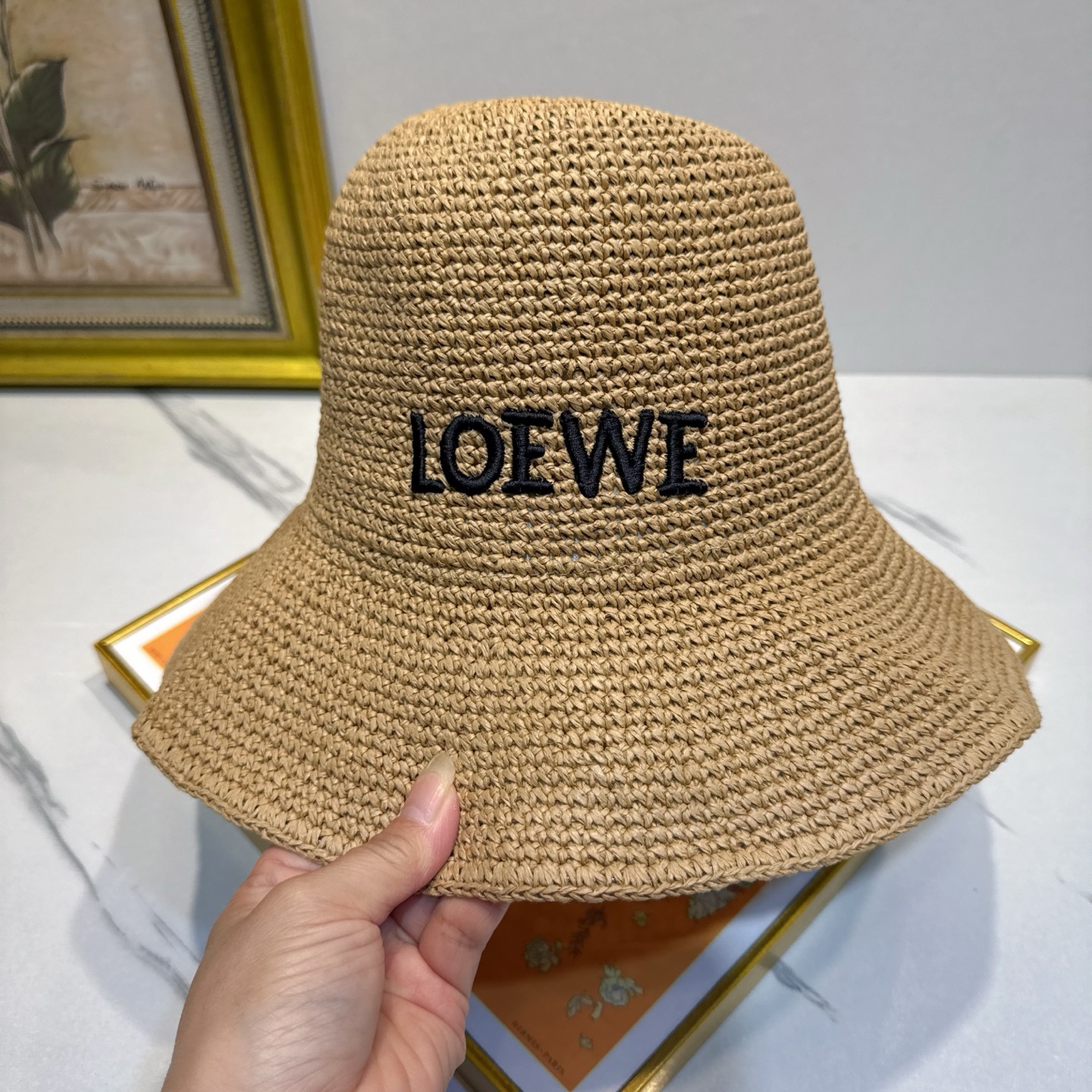 罗意威 新款LOEWE编织草帽，质感超好，外部线条定位标准，做工精细，简约大气低价走量！❤️❤️