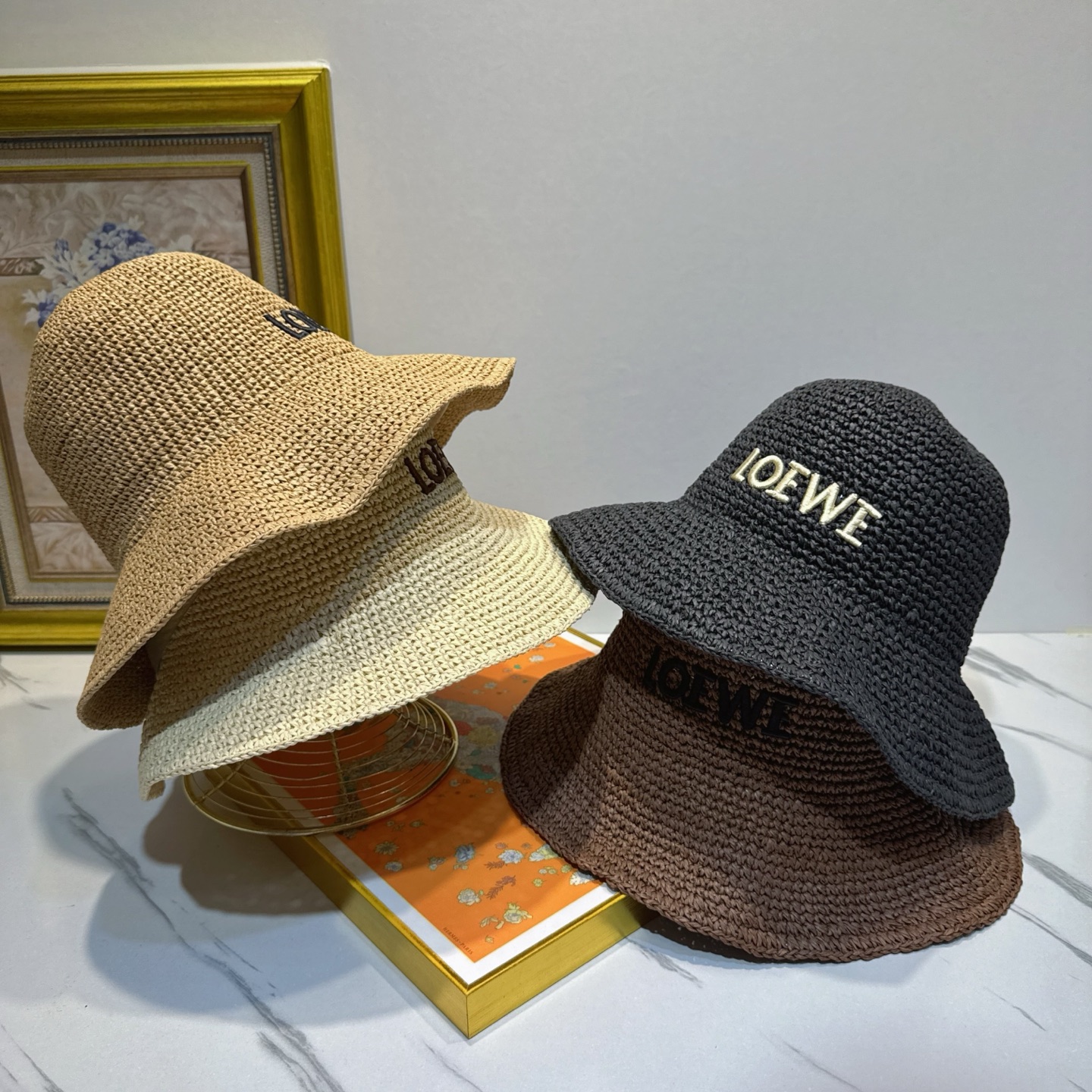 罗意威 新款LOEWE编织草帽，质感超好，外部线条定位标准，做工精细，简约大气低价走量！❤️❤️