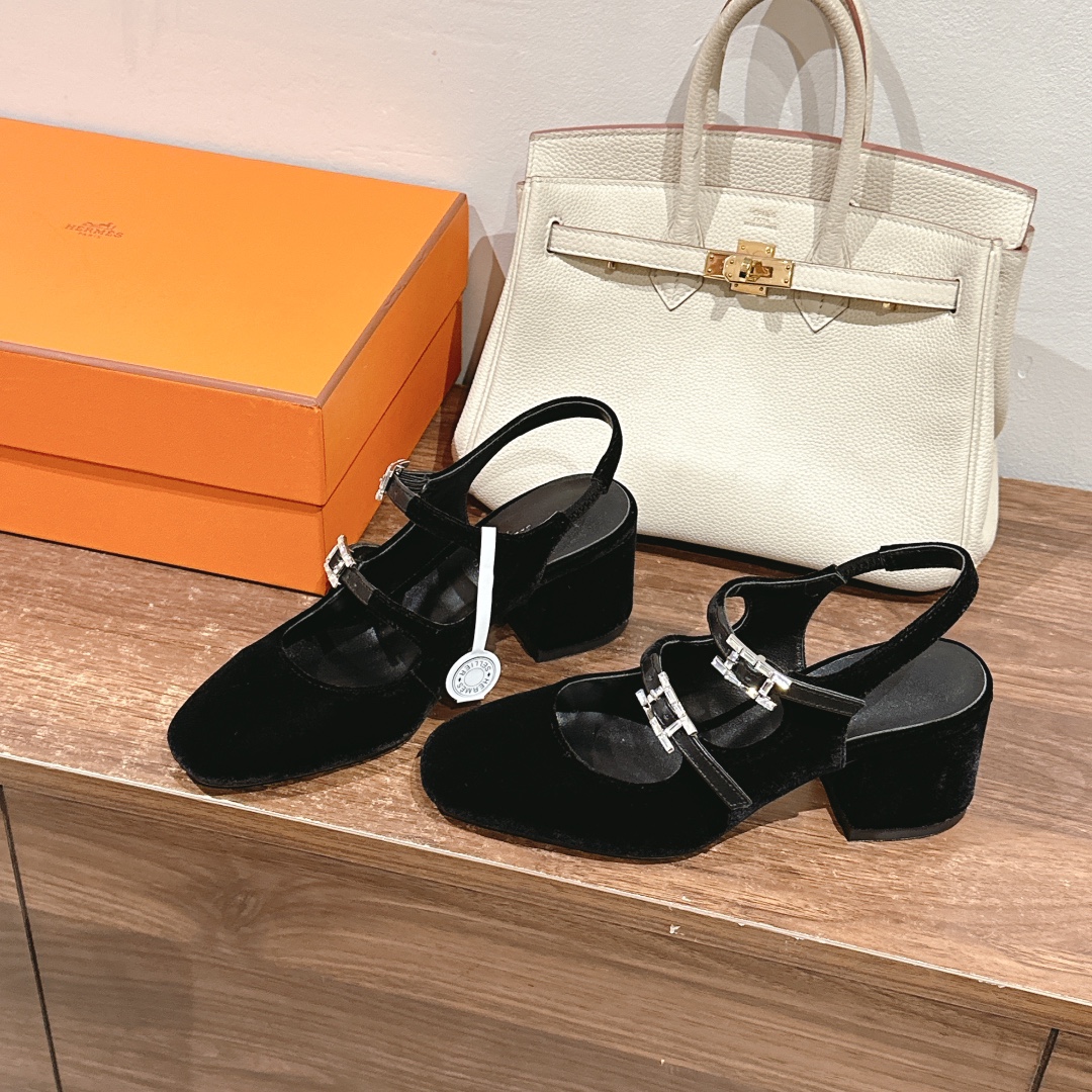 Hermès Shoe Collection crafted with premium materials and signature 2