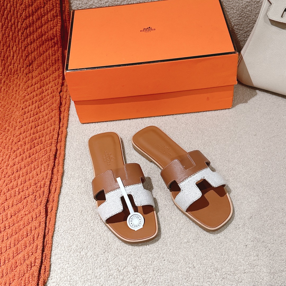 Hermes Oran Sandal: Stylish, Comfortable, and Versatile - Limited Sizes Available 3 i1742983661 597 3