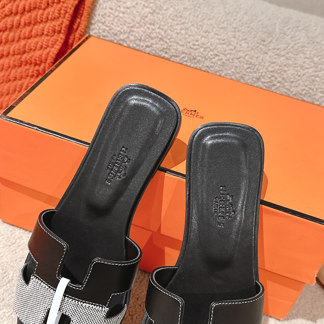 Hermes Oran Sandal: Stylish H-Design, Comfortable Velvet, Leather Sole 8 i1742983676 7583 8