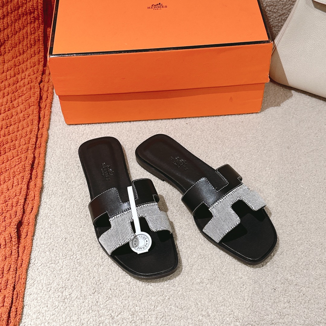Hermes Oran Sandal: Stylish H-Design, Comfortable Velvet, Leather Sole 3 i1742983676 8110 1