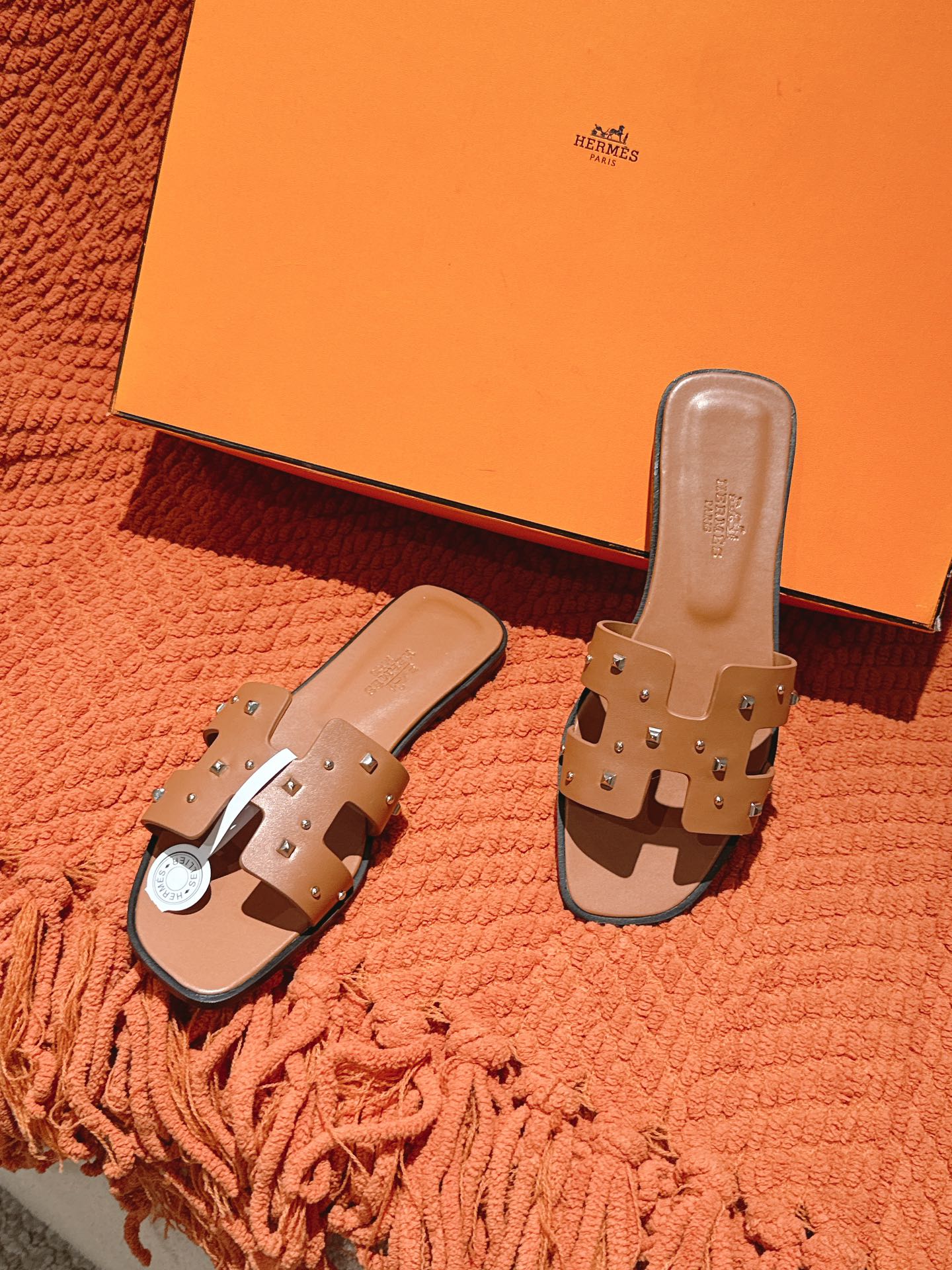 Hermes H Oran Sandals - Stylish & Versatile Medor Studded Slides 7 i1744276122 4416 2