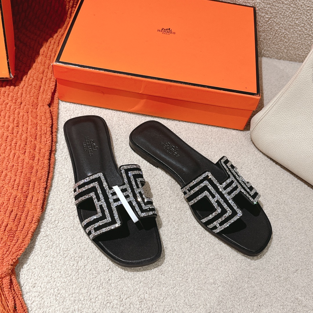 Hermes Oasis Sandal: Stylish Suede Slides with Sparkling Diamond Accents 3 i1746206480 1004 0
