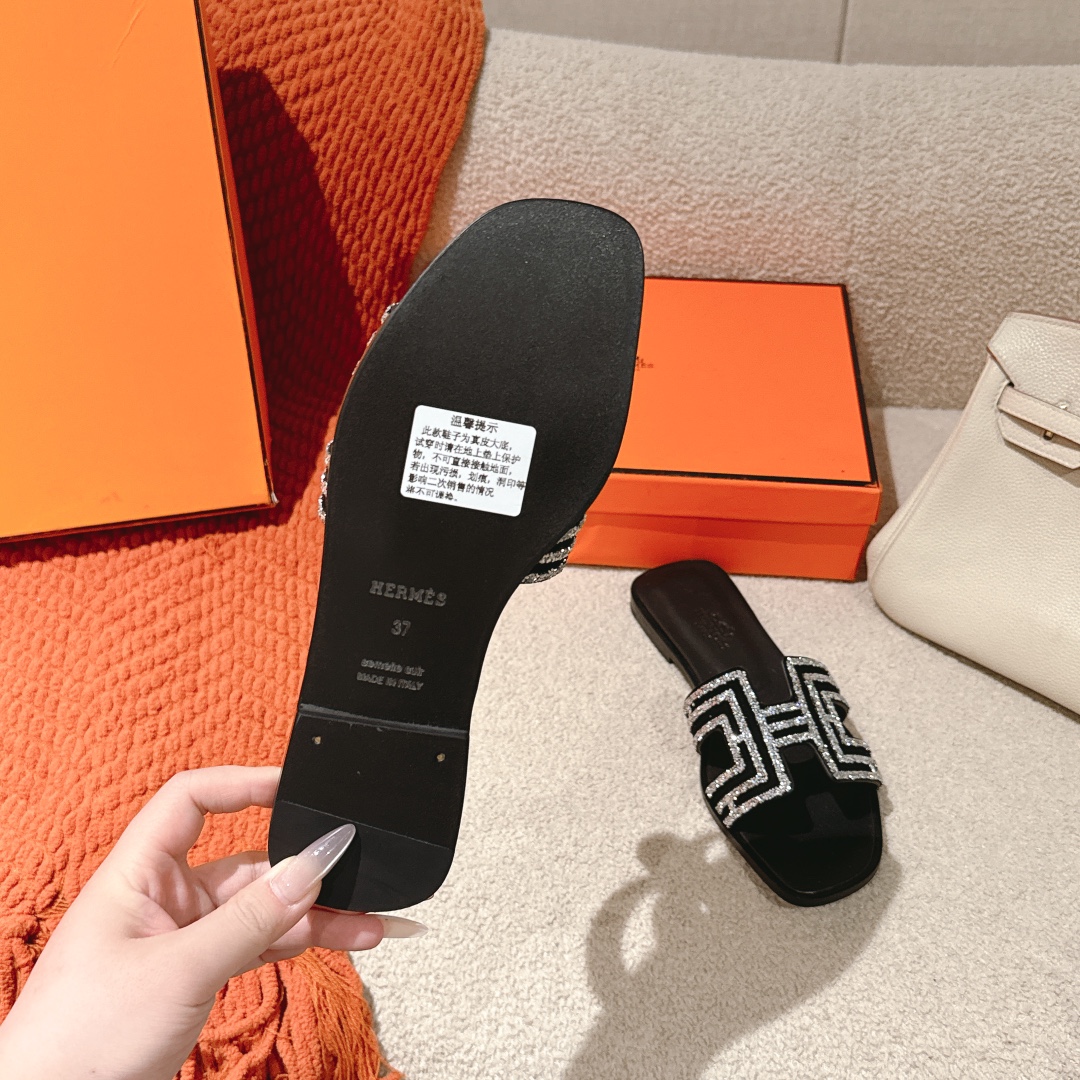 Hermes Oasis Sandal: Stylish Suede Slides with Sparkling Diamond Accents 10 i1746206480 2962 3