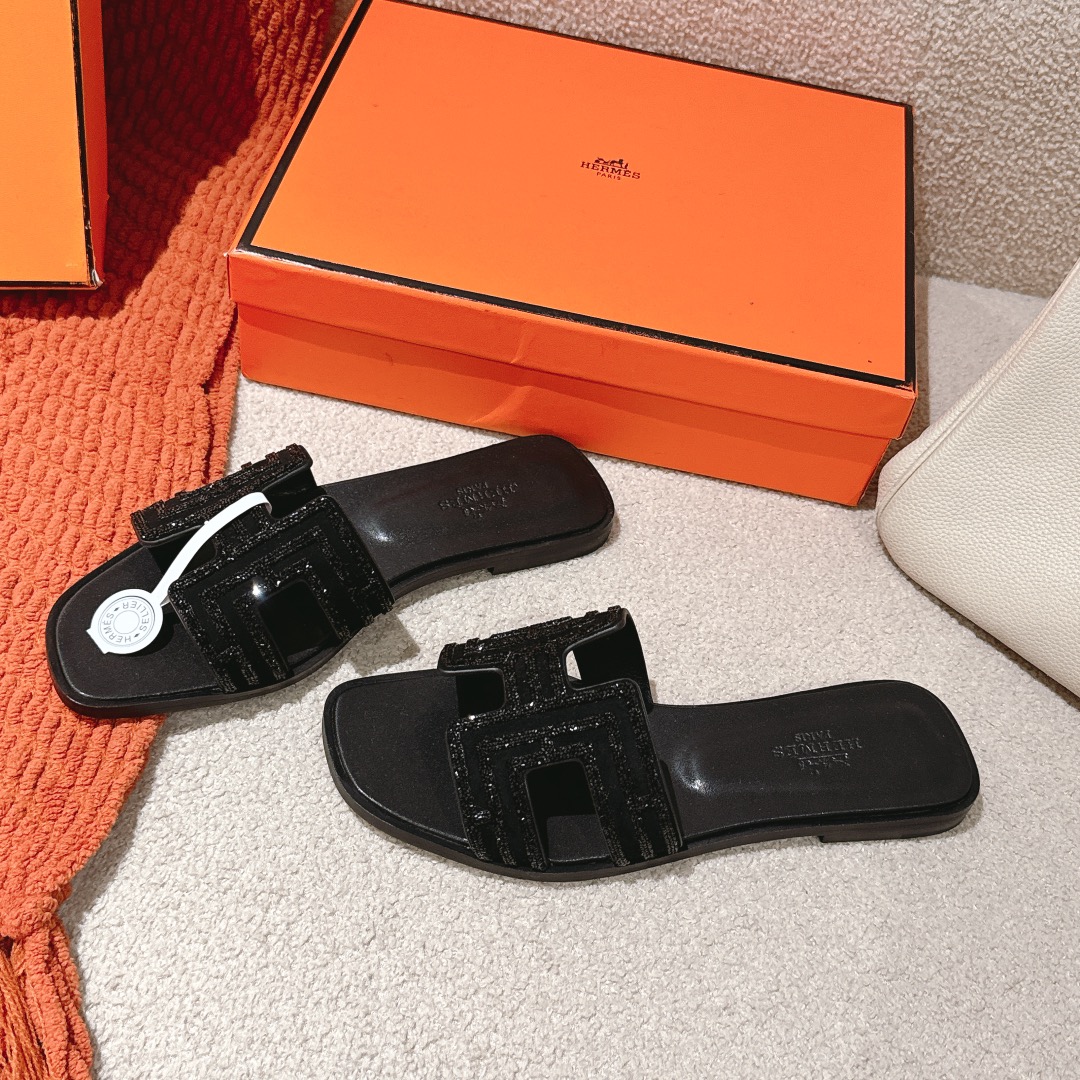 Hermes Oasis Sandal: Stylish Black Suede Slide with Rhinestone Detail 4 i1746206610 9135 8