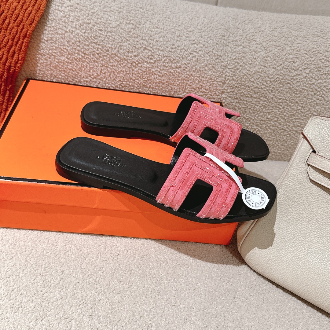 Hermes Oasis Sandal: Stylish & Versatile Suede Diamond Slides with Silk Scarf 5 i1746206630 4730 2