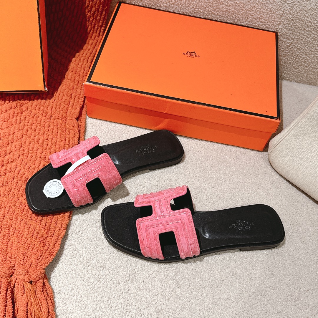 Hermes Oasis Sandal: Stylish & Versatile Suede Diamond Slides with Silk Scarf 4 i1746206630 4821 3
